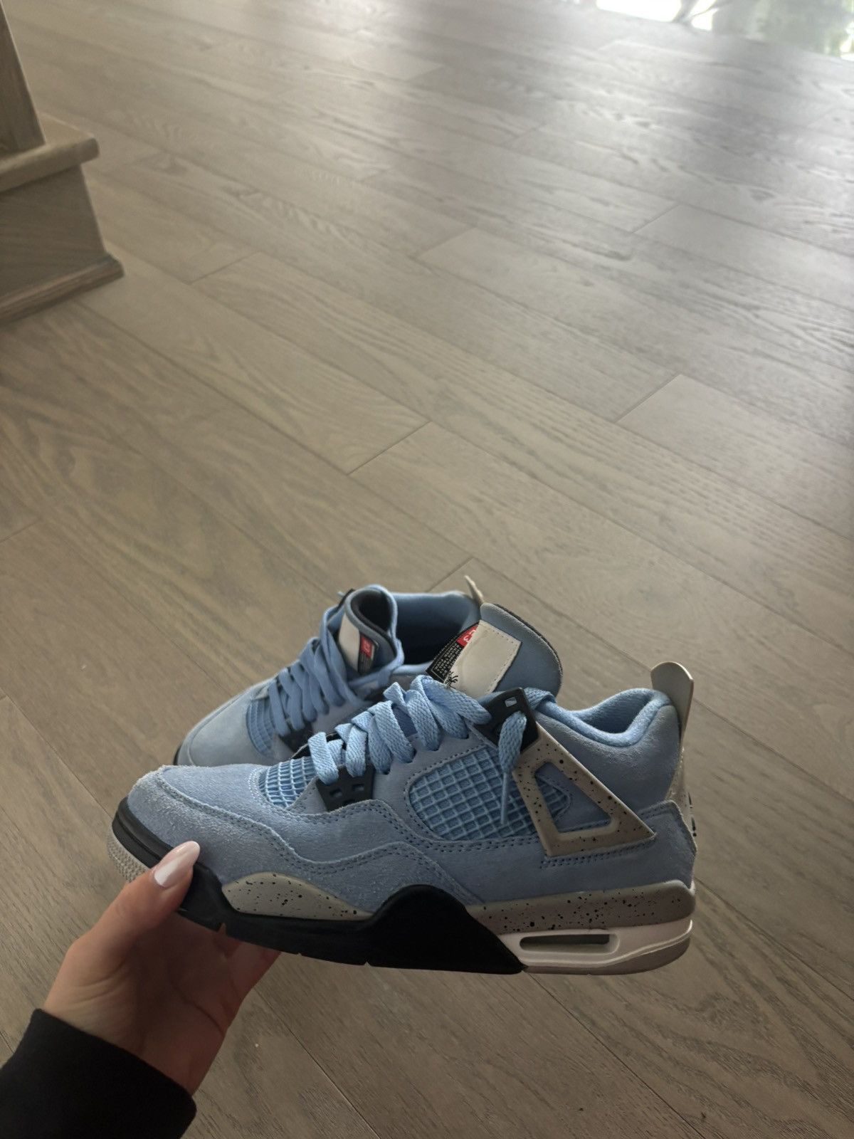Jordan Brand Air Jordan 4 Retro 'University Blue' Size US 5.5 / EU 38 - 2 Thumbnail