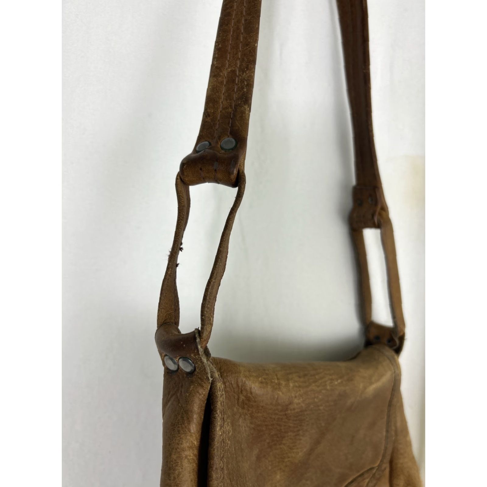 Vintage **Vintage Brown Leather Crossbody Purse Small** User: Vintage Brown Leather Crossbody Purse Small 7.5x7.5x3 Size ONE SIZE - 7 Thumbnail