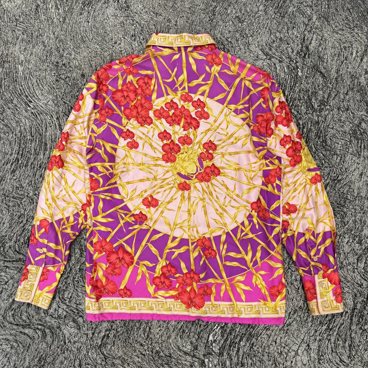 Versace Vintage Versace medusa silk button shirt Size US M / EU 48-50 / 2 - 1 Thumbnail