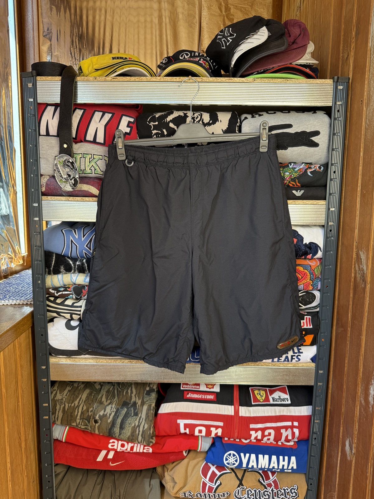 Nike Y2K Nike Air Vintage Shorts Size US 36 / EU 52 - 1 Thumbnail