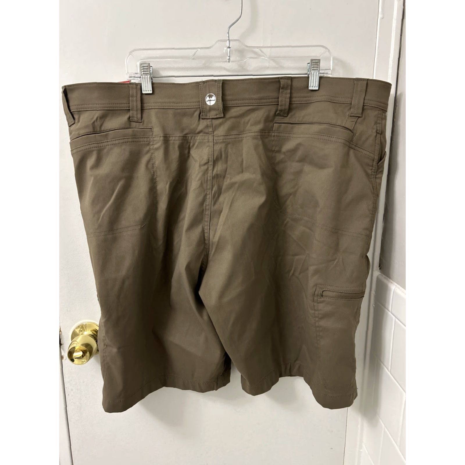 Wrangler Wrangler Cargo Shorts Mens 44 Gray UPF 50 Relaxed Fit 10” Inseam Shirt? Size US 44 / EU 60 - 7 Thumbnail