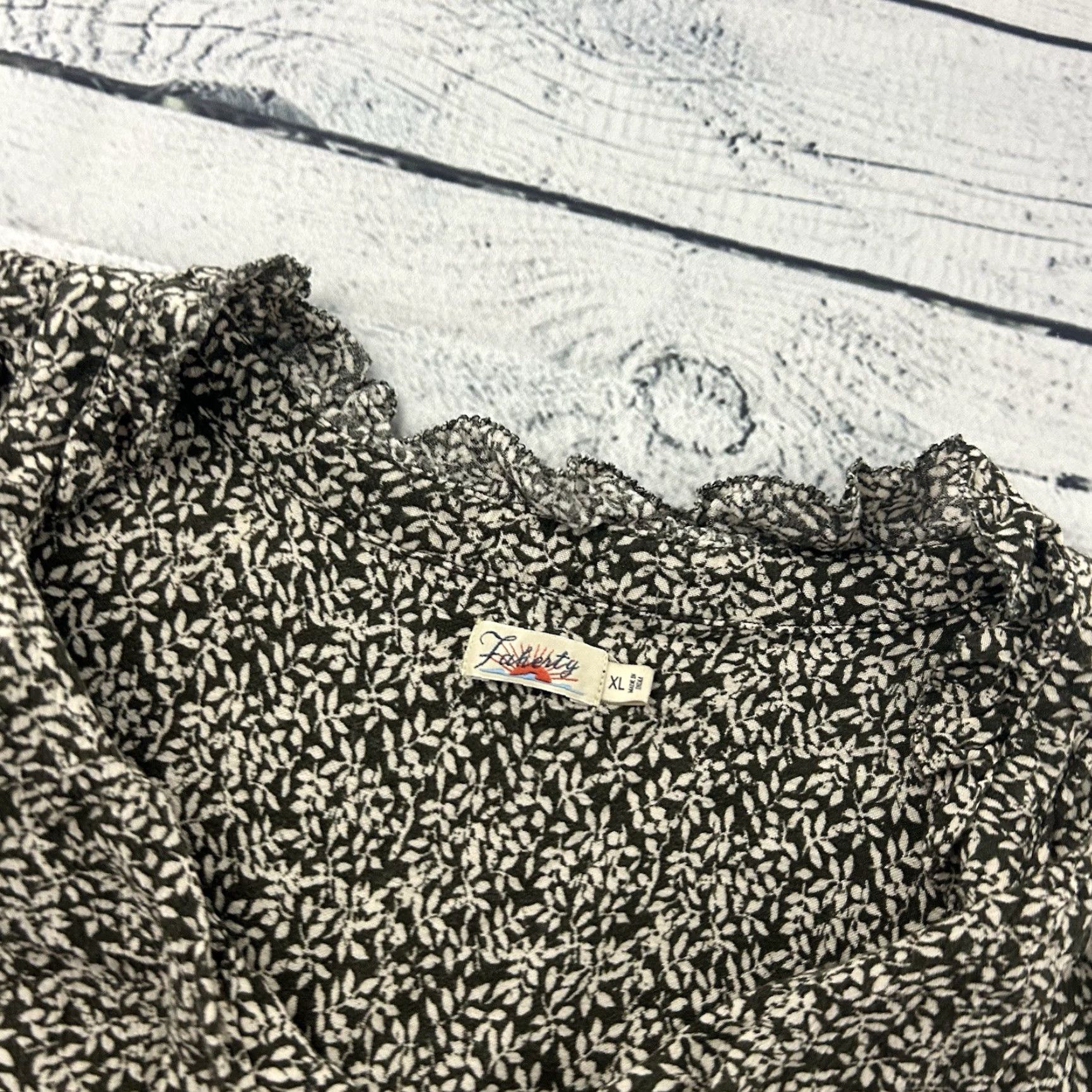 Faherty Faherty Sleeveless Floral Ruffle Top Women's XL Olive Green Shirt Blouse Womens XL Green Floral Ruffle Size XL / US 12-14 / IT 48-50 - 2 Thumbnail