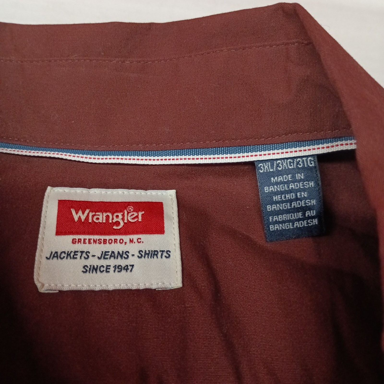 Wrangler Wrangler Big Mens Relaxed Fit Woven Shirt Size 3XL Chocolate Size US XXL / EU 58 / 5 - 4 Thumbnail