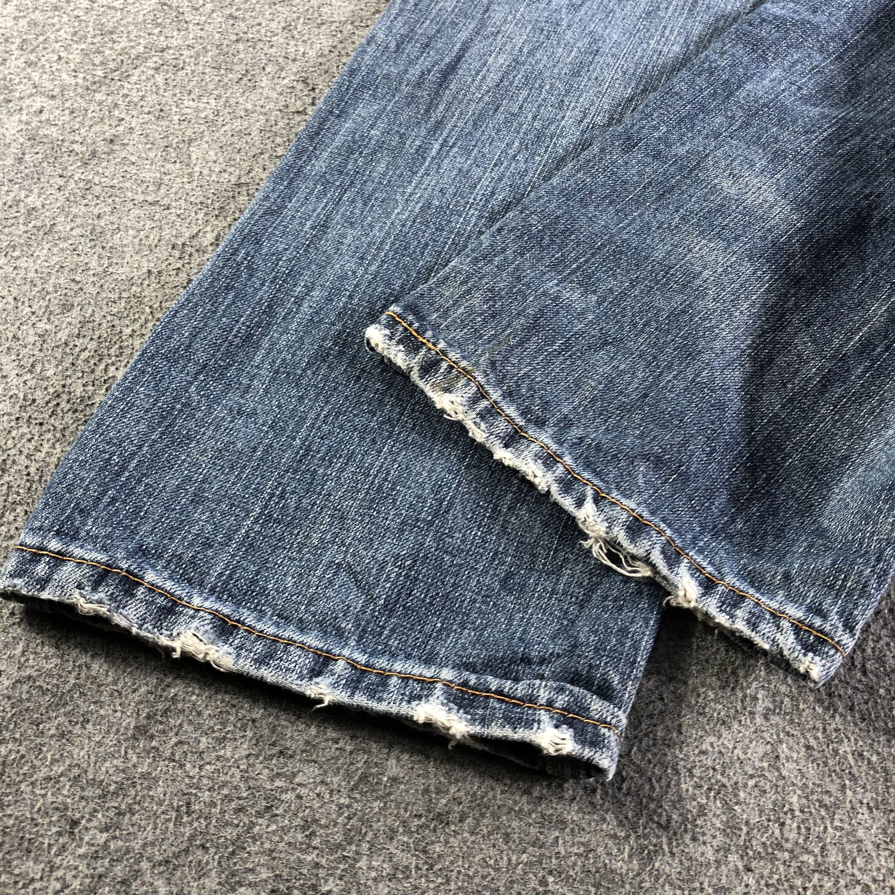 Levi's Vintage Blue Wash Levis 559 Jeans-J4522 Size US 31 - 6 Thumbnail