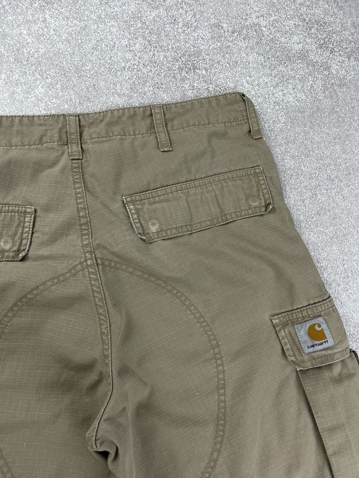 Carhartt Vintage Carhartt Regular Cargo Shorts Size 31 Size US 31 - 9 Thumbnail