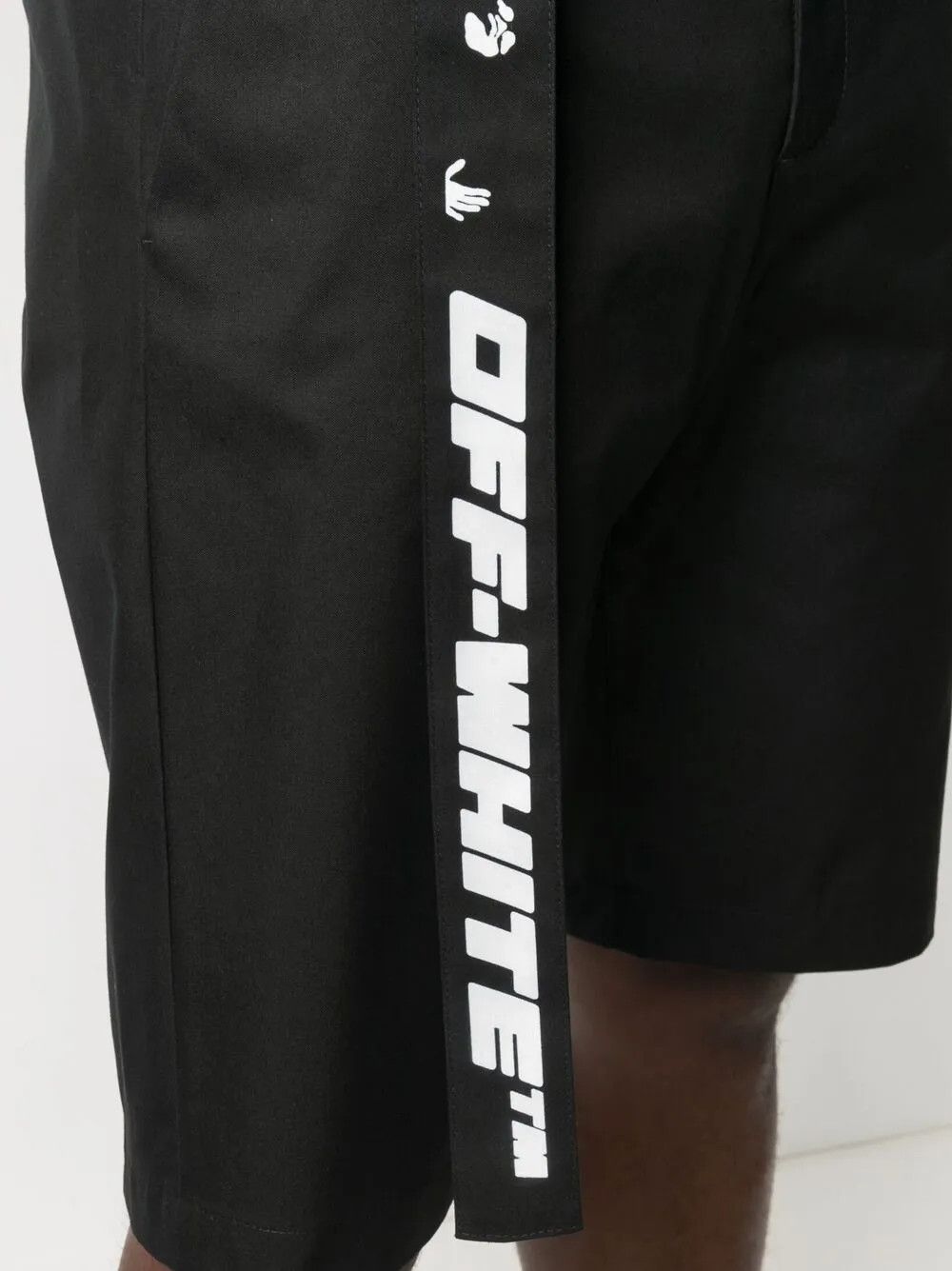 Off-White o1in1s0225 Q:1 / Cargo Short in Black Size US 34 / EU 50 - 5 Thumbnail