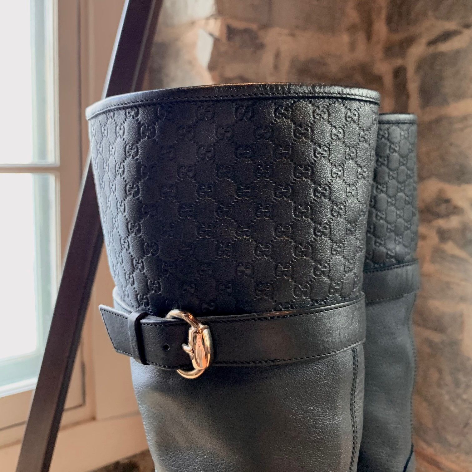 Gucci Gucci Black Leather Microguccissima Pull-on Boots Size US 7.5 / IT 37.5 - 2 Thumbnail
