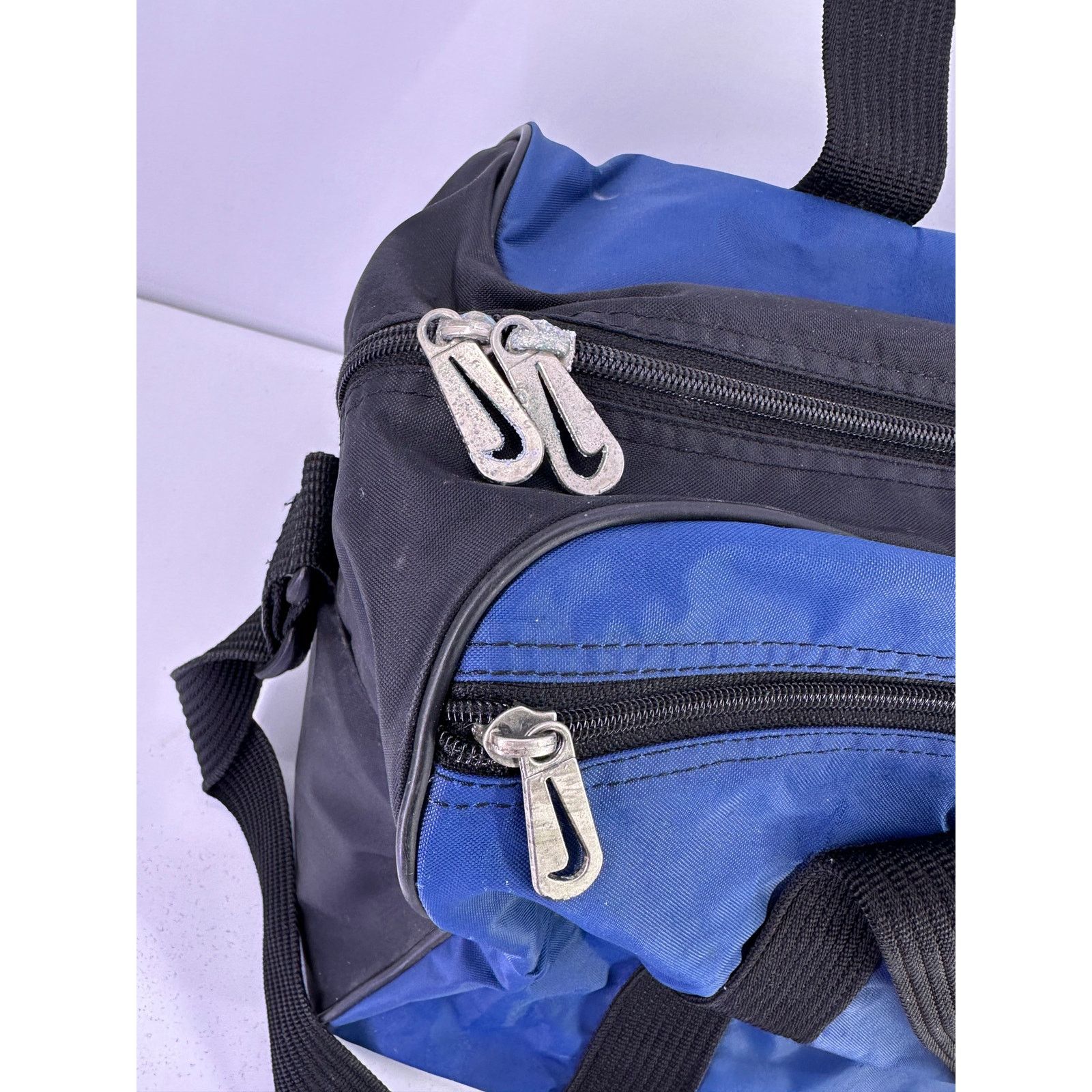 Nike Vintage 94-98 Nike Duffel Bag Dark Blue Black Accents Size ONE SIZE - 7 Thumbnail