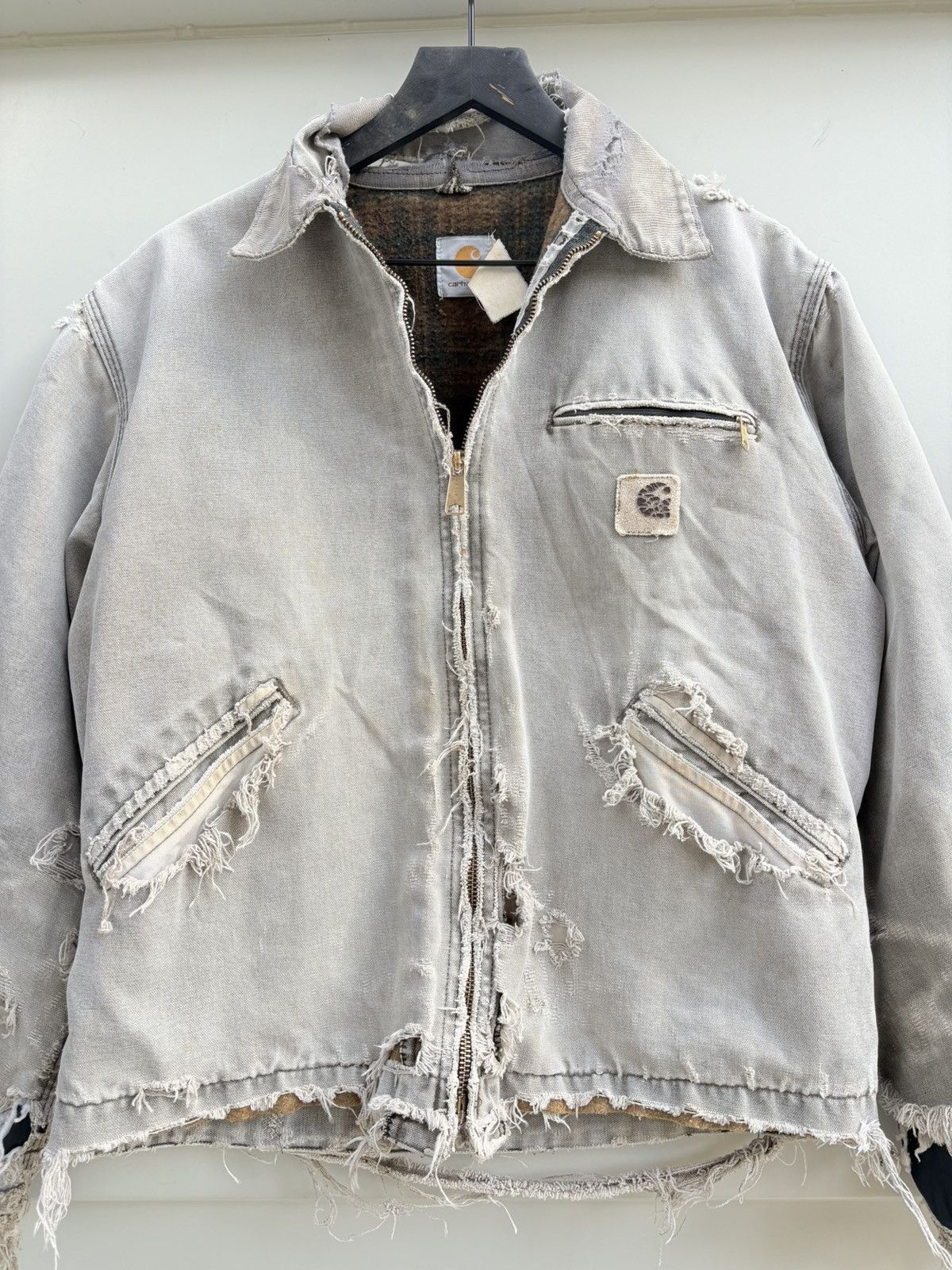 Carhartt Vintage Carhartt Detroit Faded Thrashed Jacket ERD GRUNGE Size US L / EU 52-54 / 3 - 6 Thumbnail