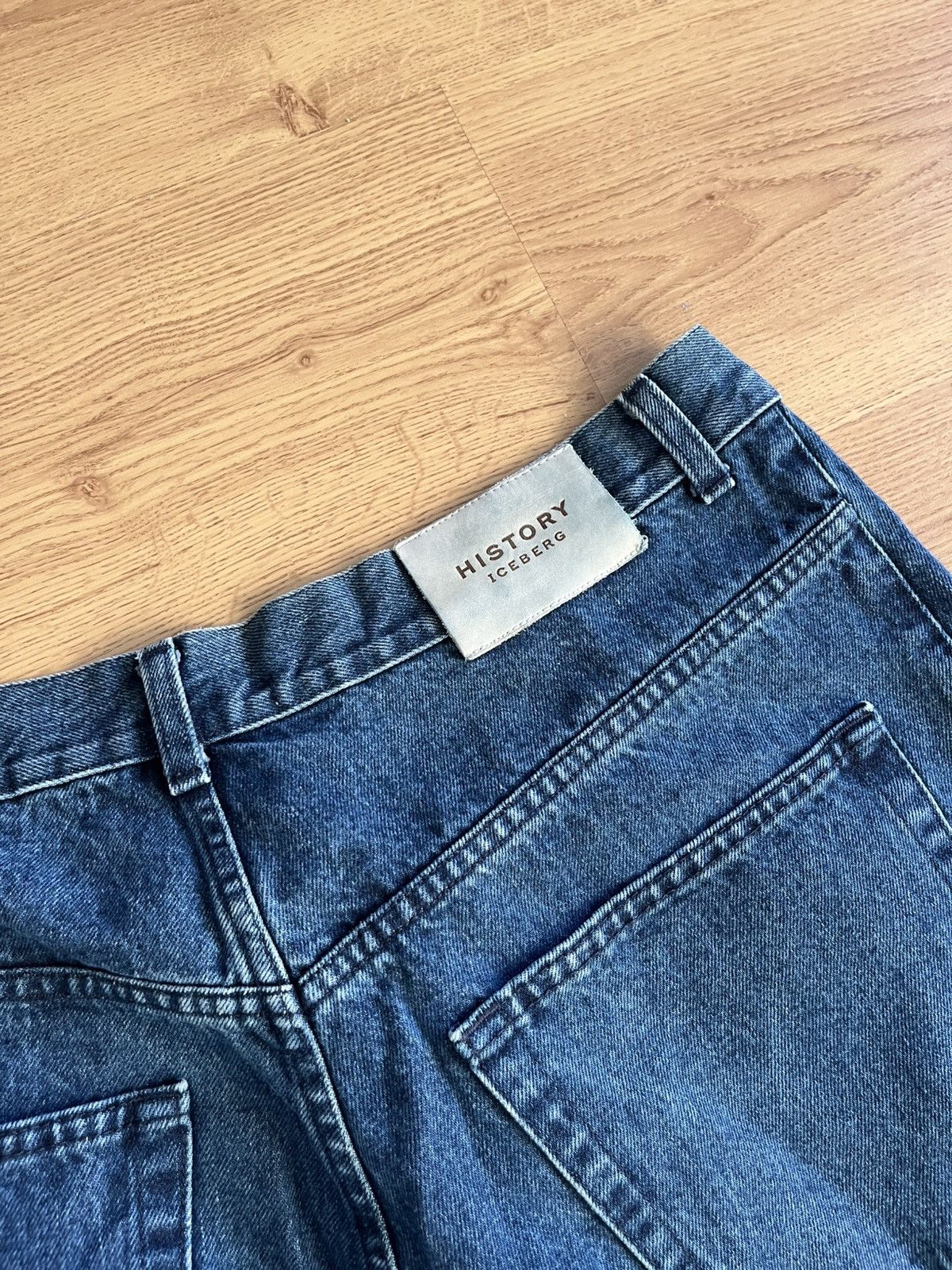Iceberg Vintage Mickey Mouse cartoon jeans History iceberg 90s Size US 36 / EU 52 - 7 Thumbnail