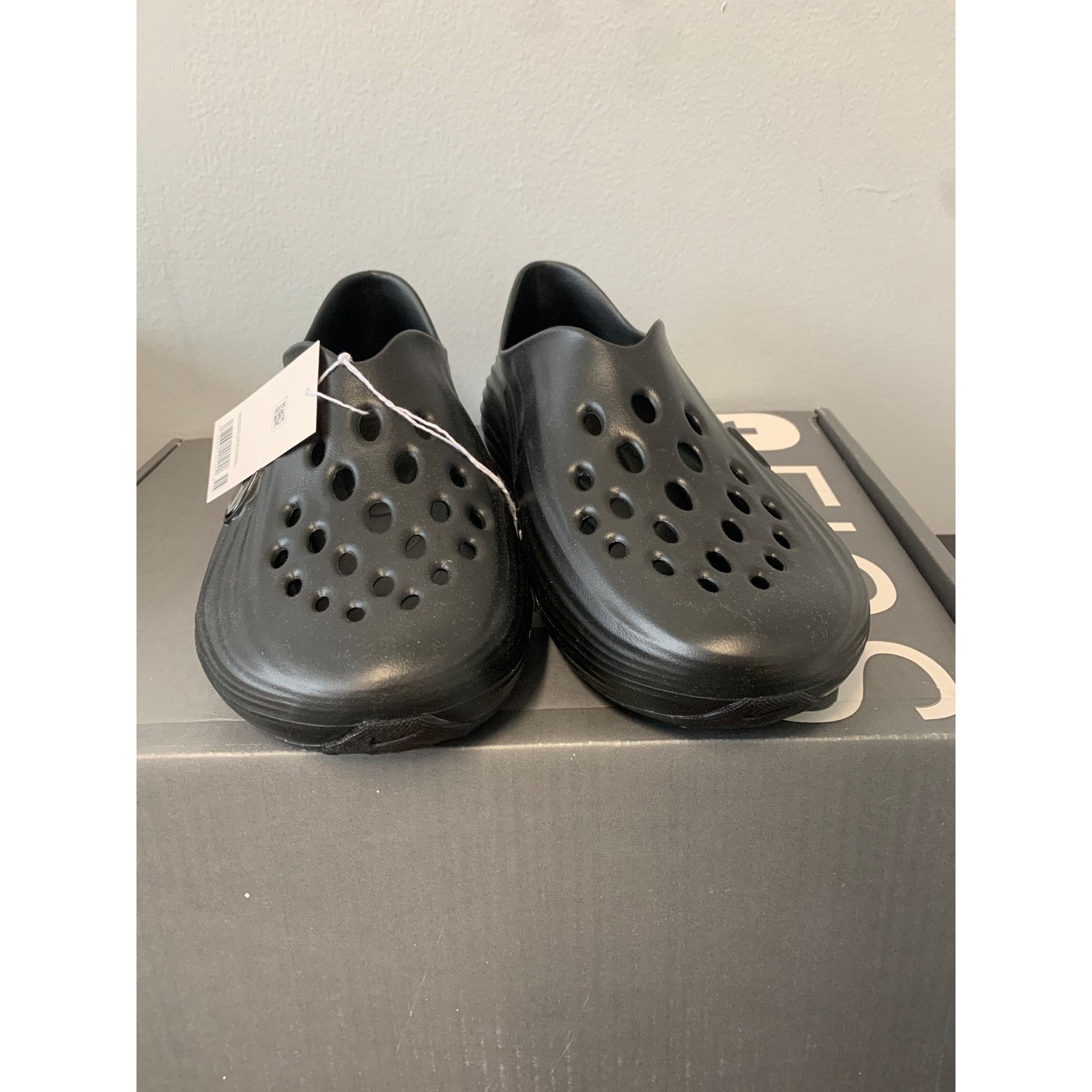 Nike Nike ReactX Rejuven8 Triple Black Size 11 Used Size US 11 / EU 44 - 2 Thumbnail