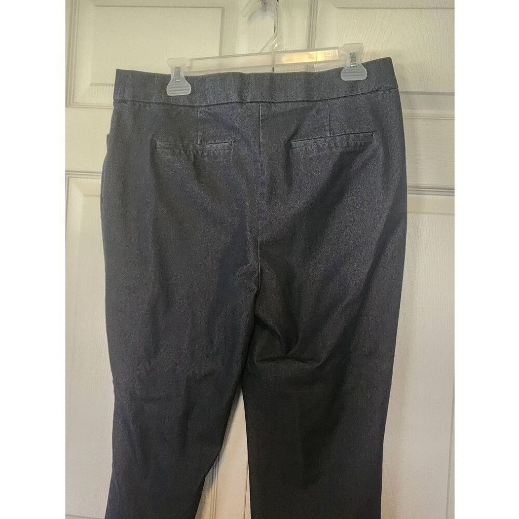 Chicos Chico's Denim Cropped Jeans Size 30" / US 8 / IT 44 - 4 Thumbnail
