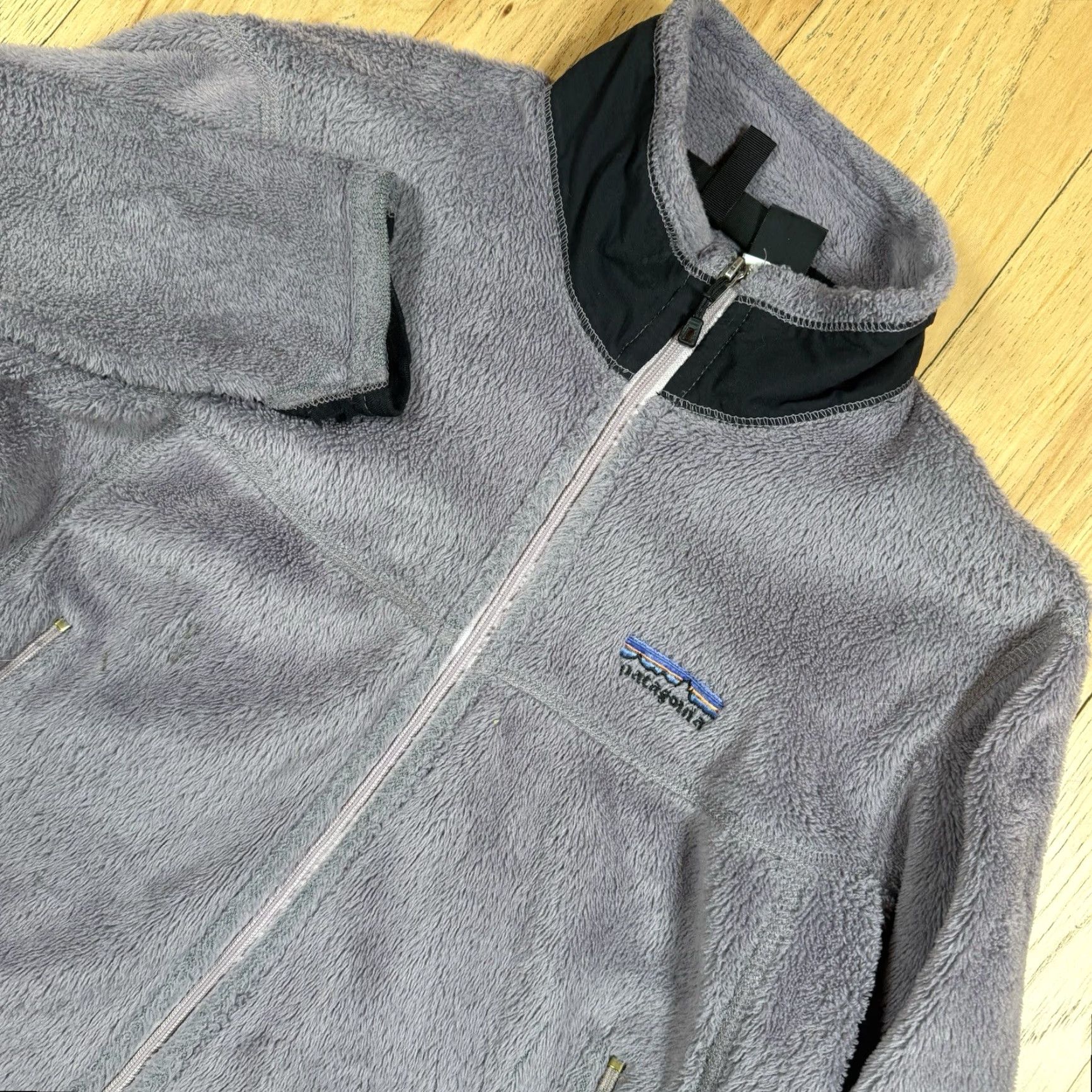 Patagonia Patagonia Women's Jacket Purple Fleece R2 Full Zip L Size L / US 10 / IT 46 - 4 Thumbnail