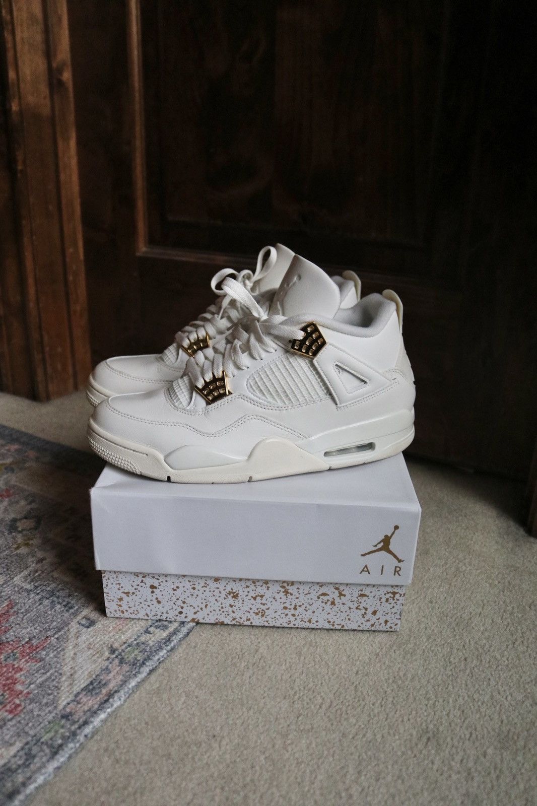 Jordan Brand WMNS Jordan 4 Retro 'Metallic Gold' Size US 10 / EU 43 - 3 Thumbnail