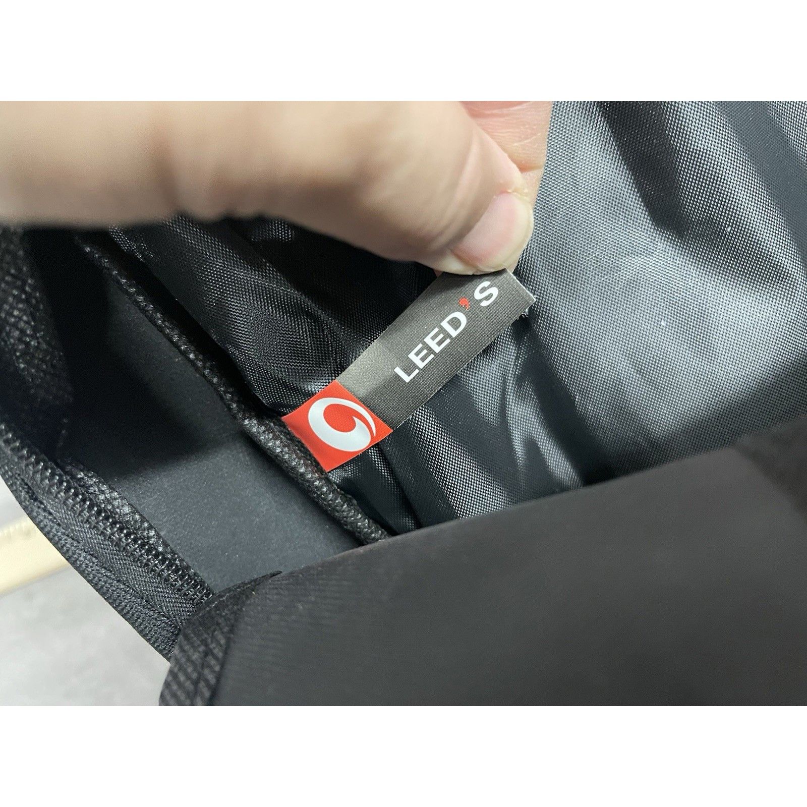 Other AMAZON STAFF LEED'S PIER 15 LAPTOP BACKPACK GRAY BLACK TECH Size ONE SIZE - 5 Thumbnail