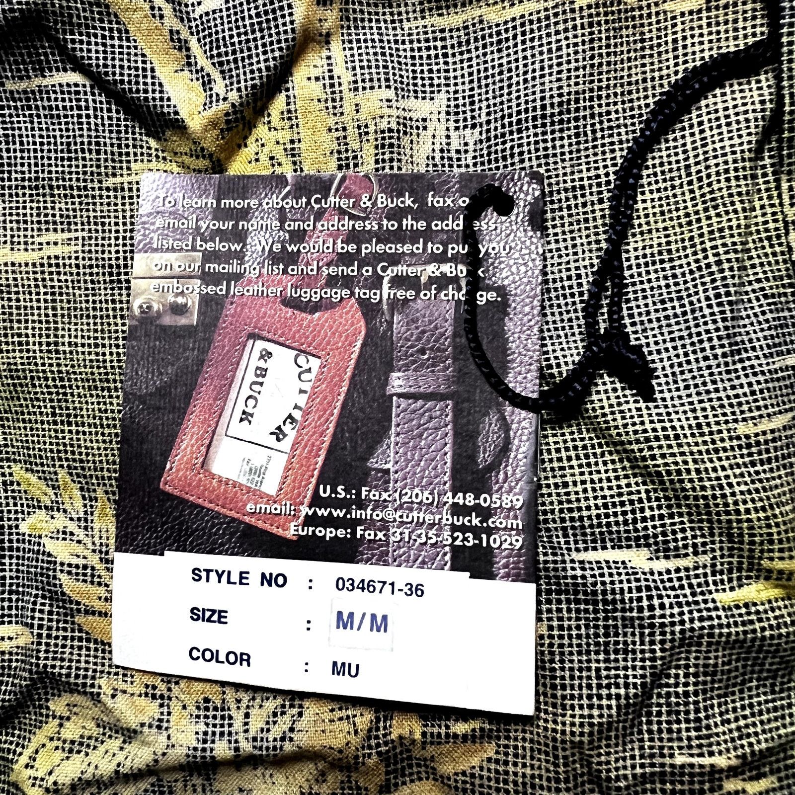 Cutter & Buck Cutter & Buck Men's Hawaiian Button-Up Shirt, Medium, NWT Size US M / EU 48-50 / 2 - 4 Thumbnail