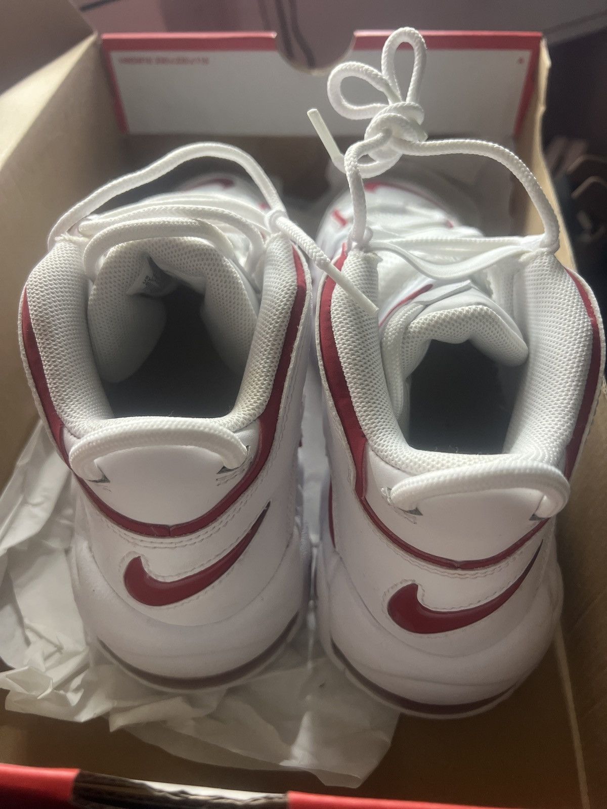 Nike NIKE AIR MORE UPTEMPO VARSITY RED Size US 6 / EU 39 - 4 Thumbnail