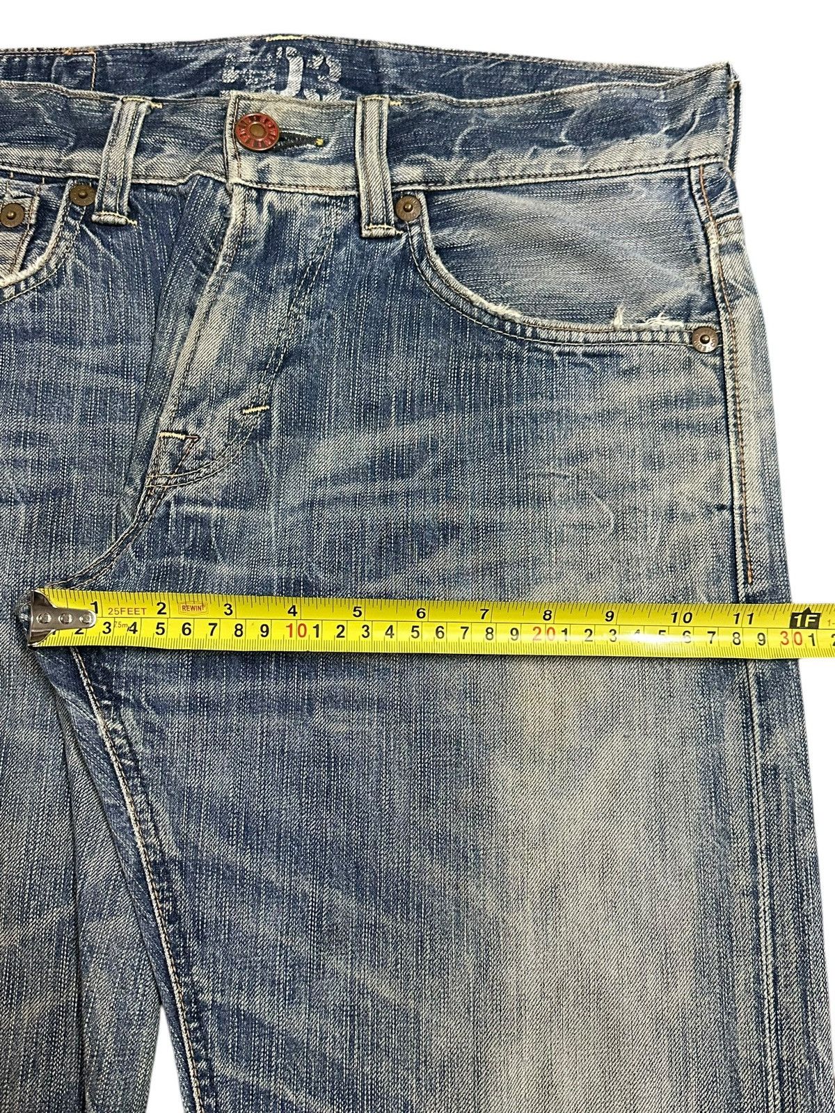 Edwin Vintage Edwin Blue Faded Wash Style Loose Jeans Size US 33 - 15 Thumbnail