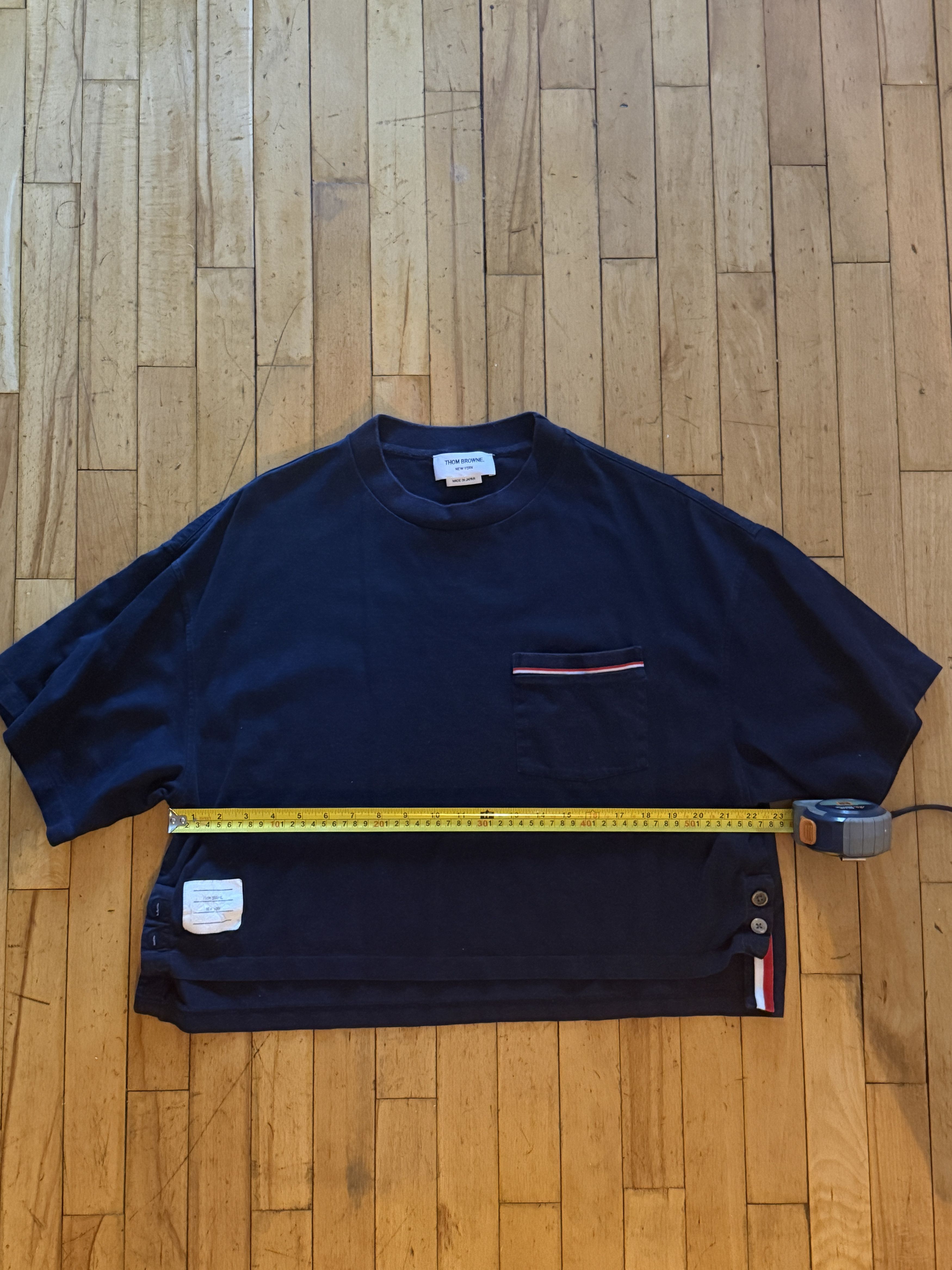 Thom Browne Thom Browne Navy Oversized Cropped T-Shirt Size US M / EU 48-50 / 2 - 7 Thumbnail