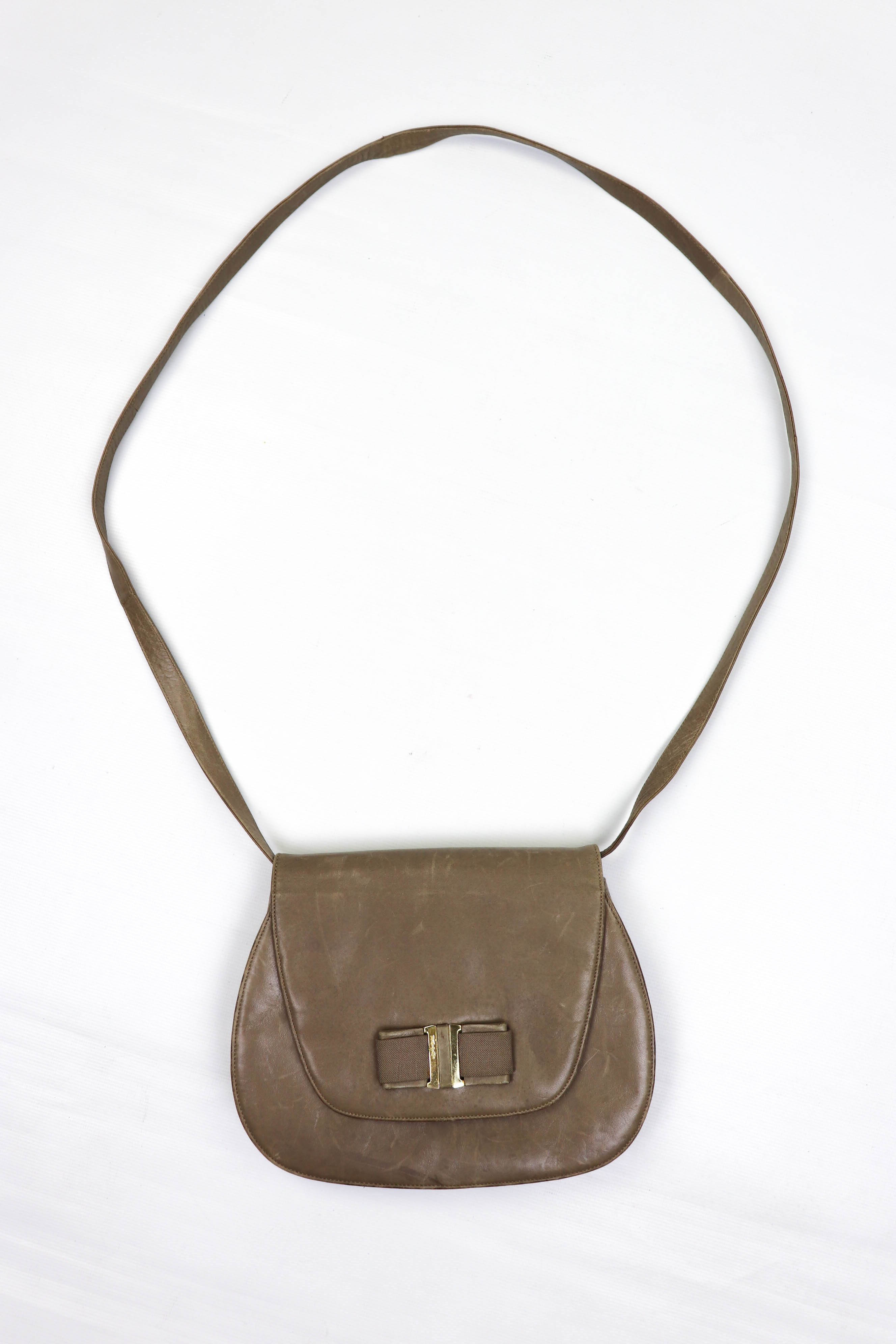 Bally Switzerland Vintage Cream Beige Leather Crossbody Bag, Women's