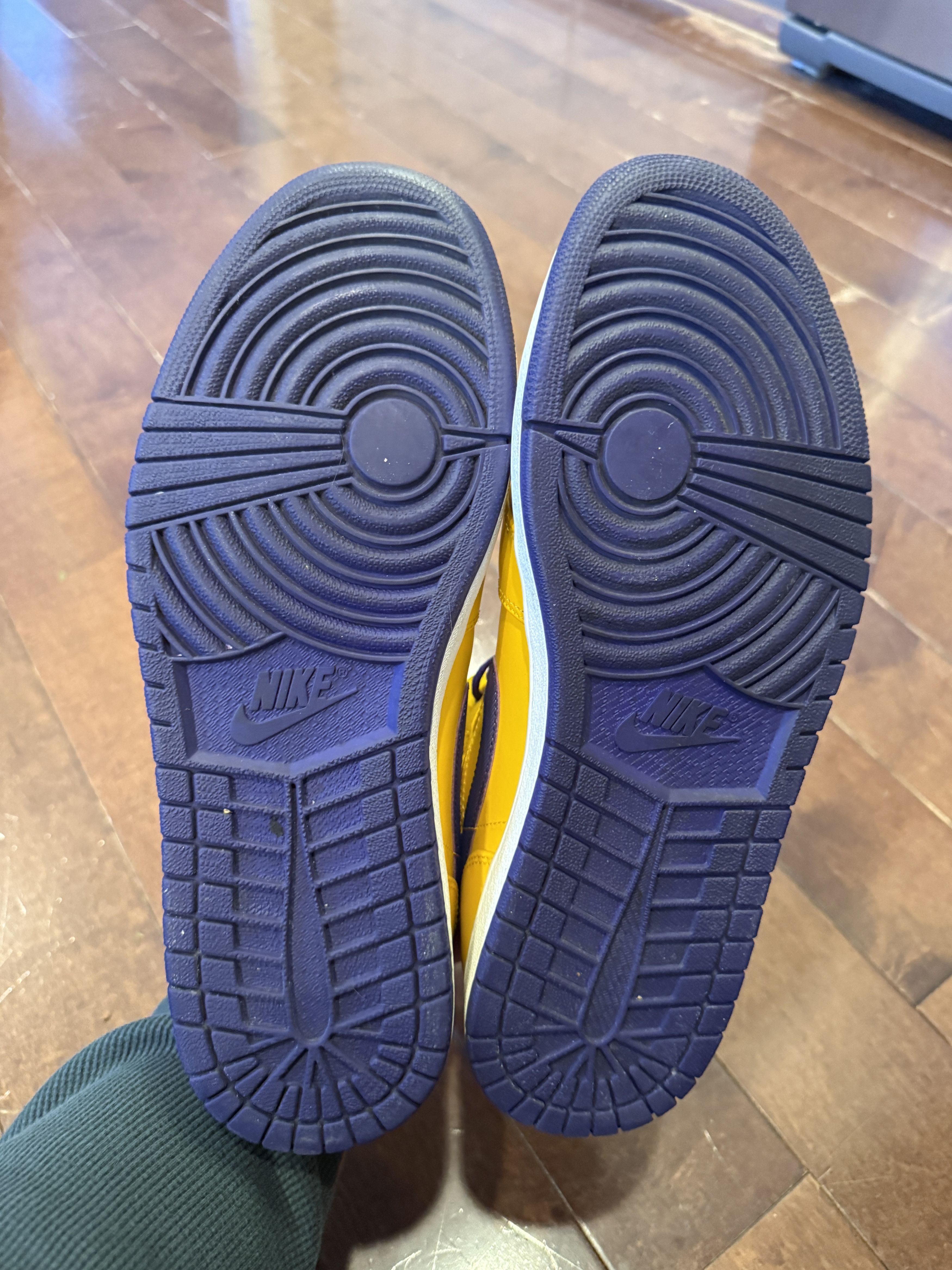 Jordan Brand Jordan 1 Mid Lakers Size US 11.5 / EU 44-45 - 8 Thumbnail