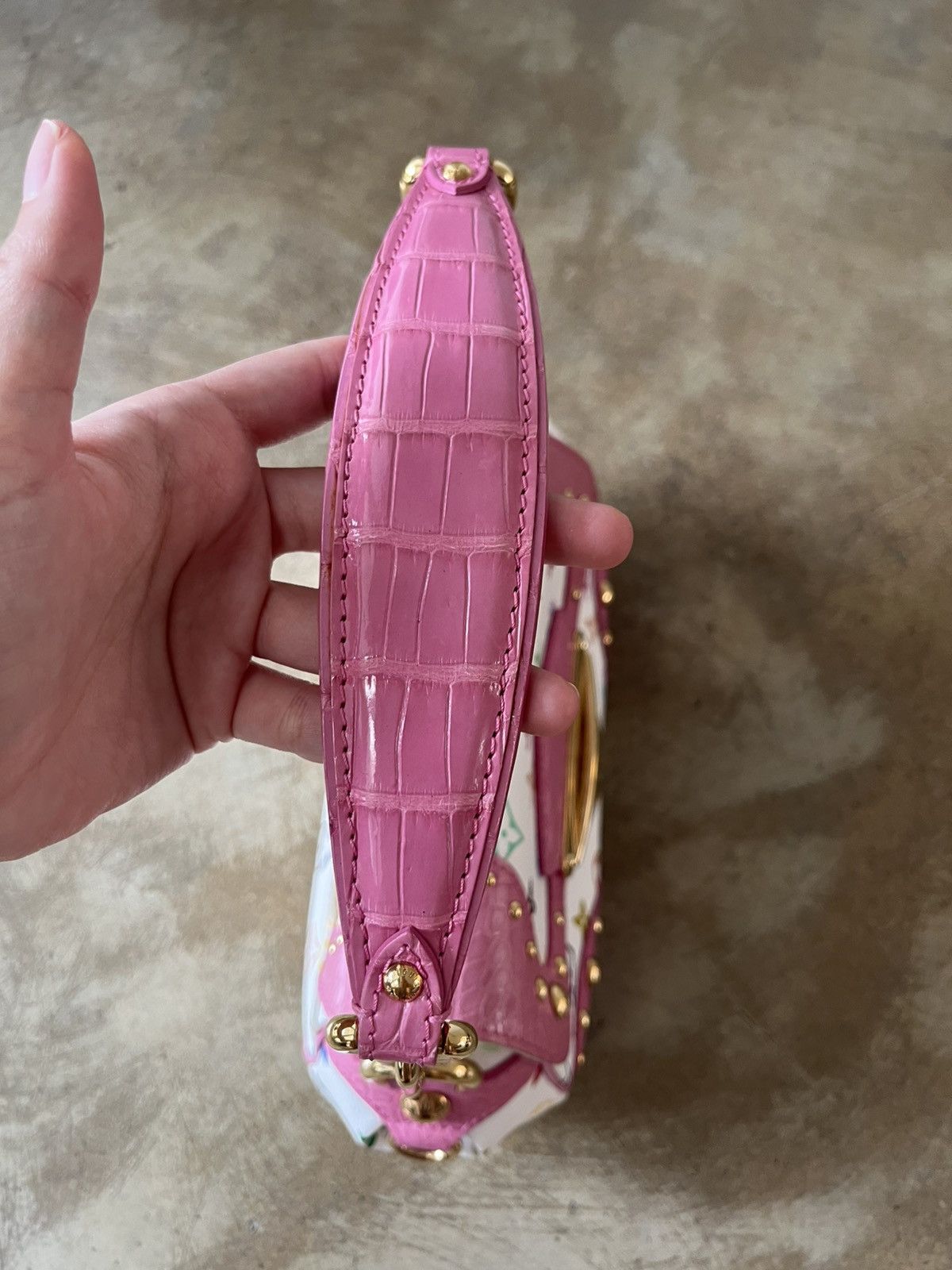 Louis Vuitton Louis Vuitton Pink Crocodie Marilyn Bag Size ONE SIZE - 5 Thumbnail