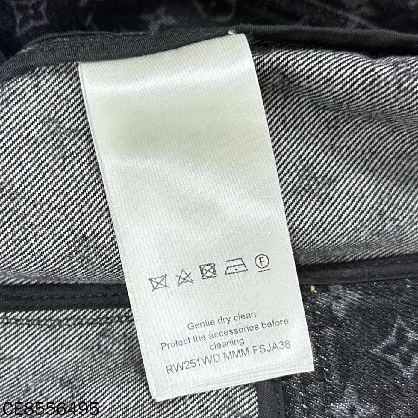 Louis Vuitton LV dark gray all-over print denim jacket Size XS / US 0-2 / IT 36-38 - 6 Thumbnail