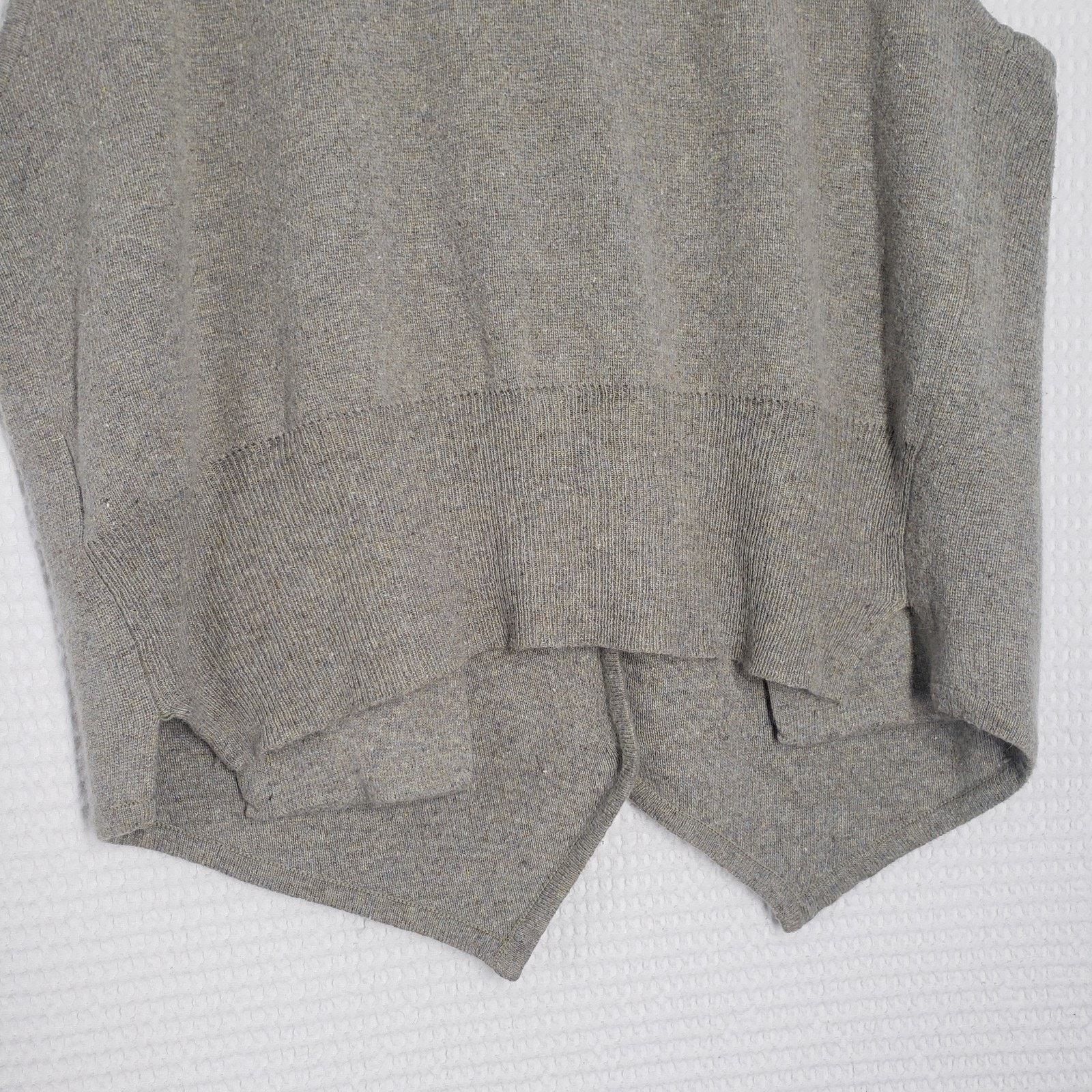 Esprit Vintage Esprit Sweater Vest Mens Medium Gray Sleeveless Size US M / EU 48-50 / 2 - 11 Thumbnail