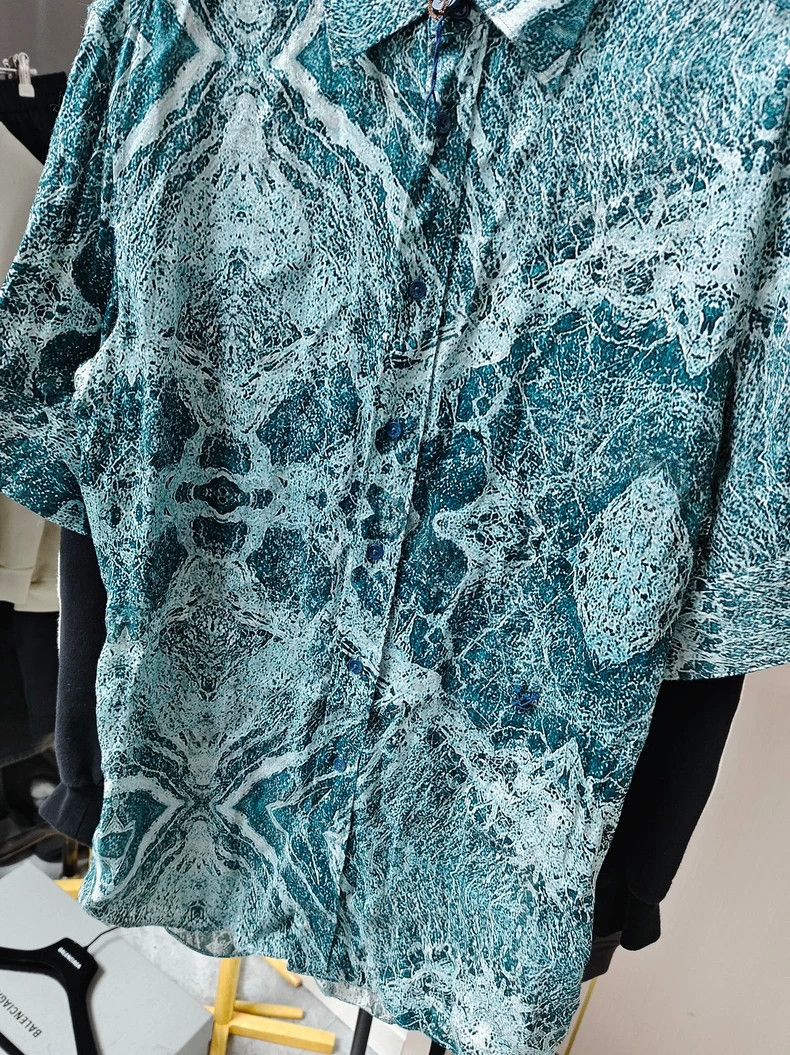 Louis Vuitton LOUIS VUITTONMarble printed casual short sleeve shirt 2503- Size US S / EU 44-46 / 1 - 3 Thumbnail