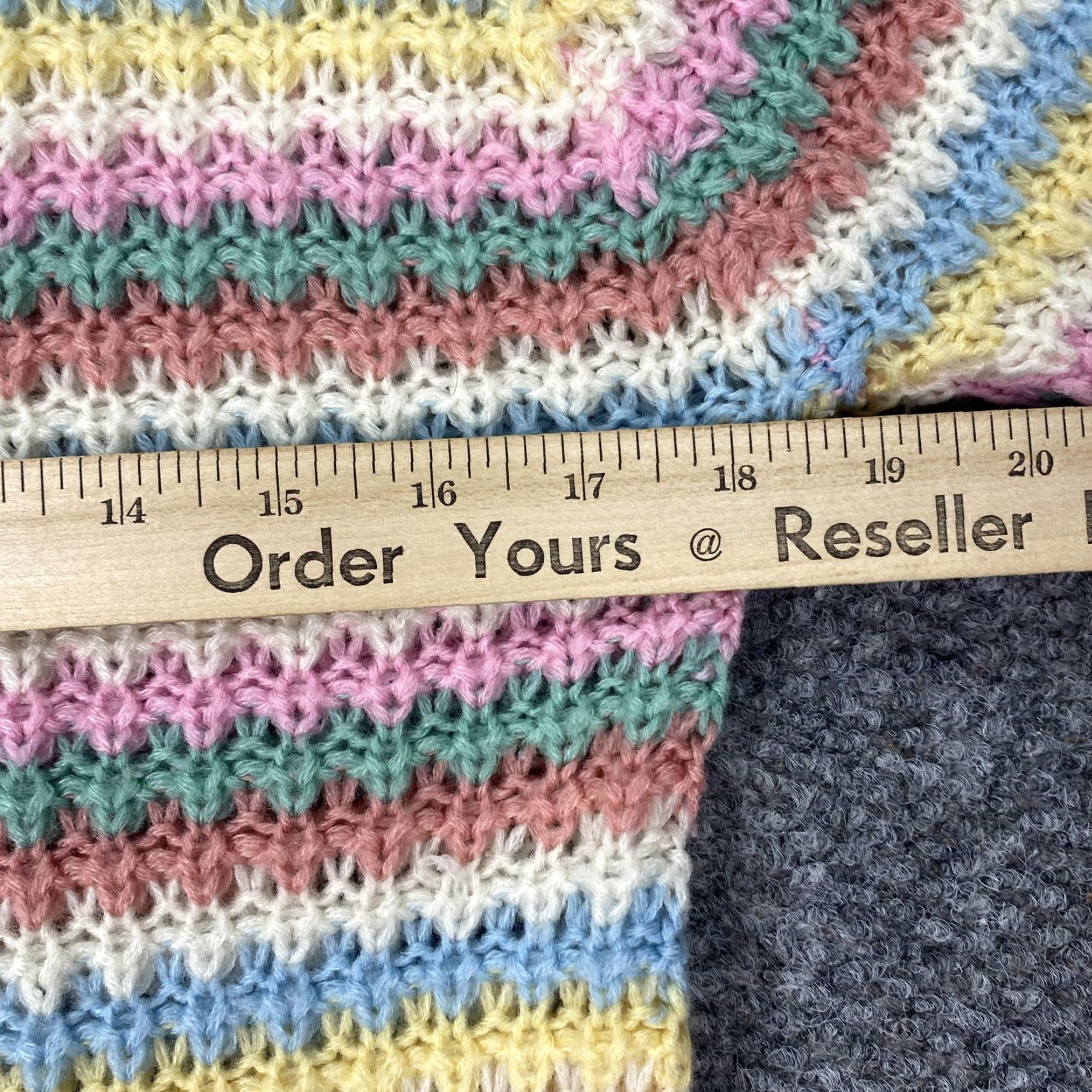 Vintage VINTAGE Herar Sweater Womens Small Pink Pastel Striped Acrylic Knit Pullover 80s 90s Size S / US 4 / IT 40 - 7 Thumbnail