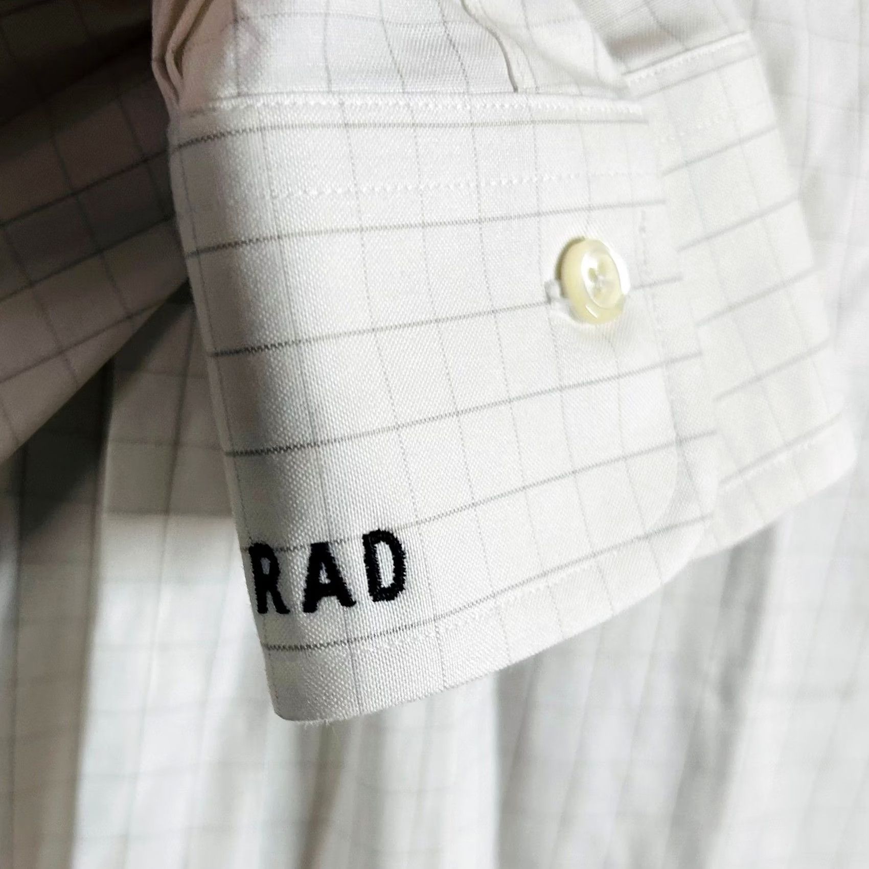 Brooks Brothers Brooks Brothers Madison Button Down Shirt White Windowpane Cotton Blend Mens 16.5 33 Size US XL / EU 56 / 4 - 5 Thumbnail