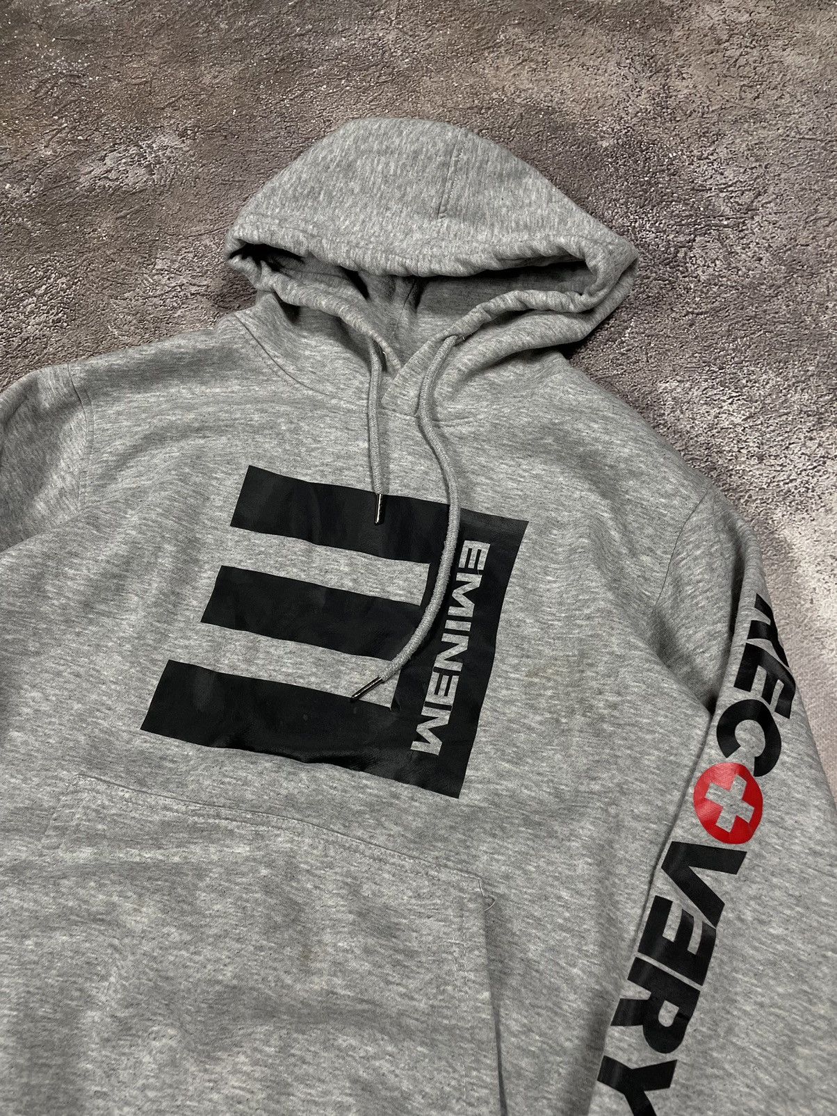 Vintage Vintage 90s Eminem Graphic Hoodie Streetwear Oversized M Size US M / EU 48-50 / 2 - 4 Thumbnail