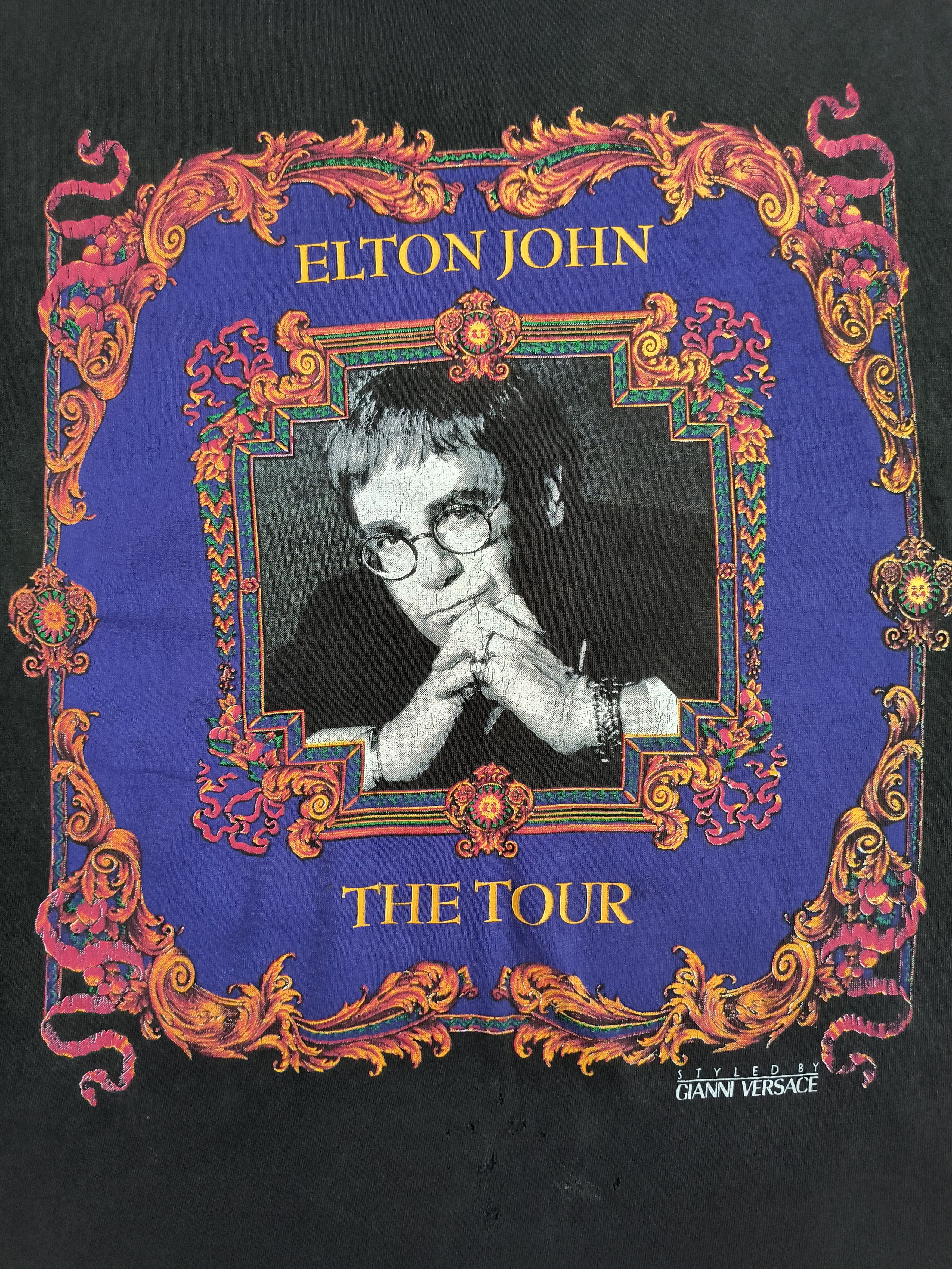 Other Vintage distressed Elton John Tour 92-93 Gianni Versace tee Size US L / EU 52-54 / 3 - 1 Thumbnail