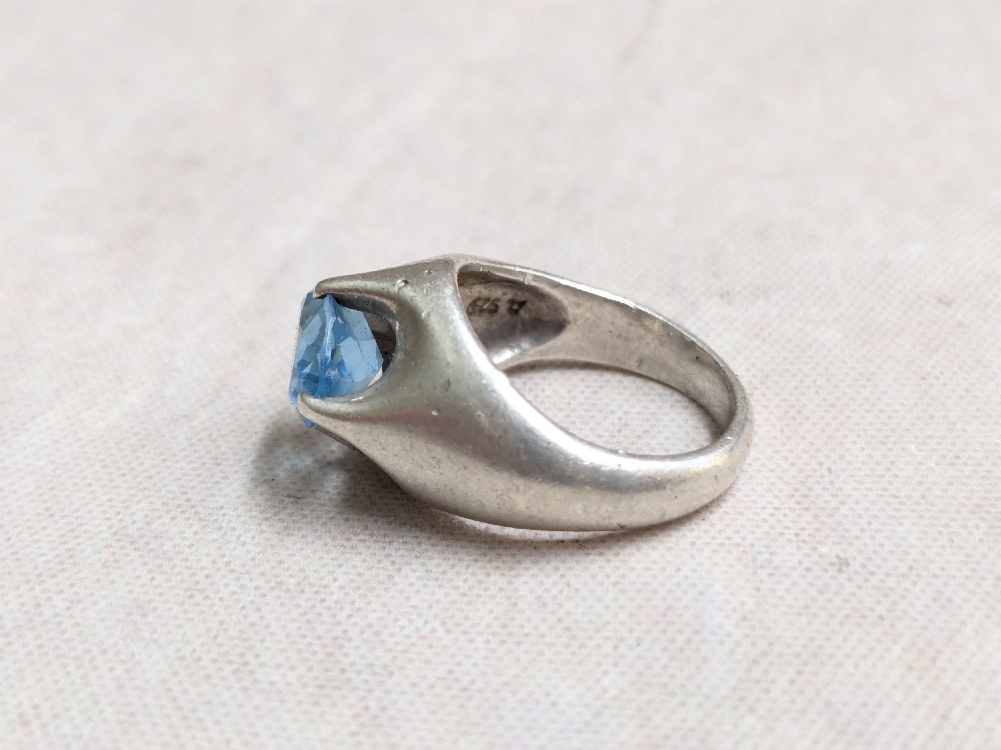 Jewelry Vintage Sterling Silver Ring Blue Topaz Oval Pinky 5 Size ONE SIZE - 4 Thumbnail