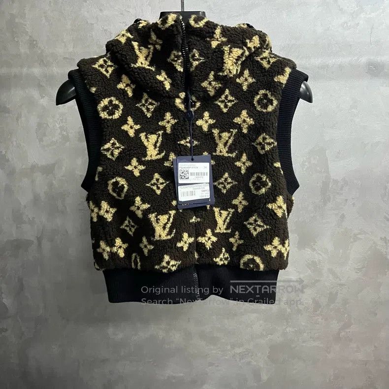 Louis Vuitton Louis Vuitton Brown graphic printed zip-up hooded sleevele Size XXS / US 00 / IT 34 - 1 Thumbnail