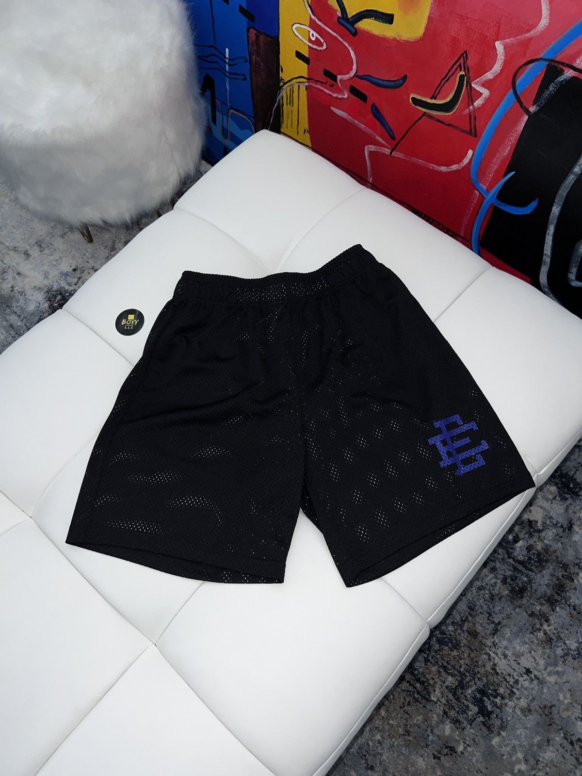 EE mesh logo shorts