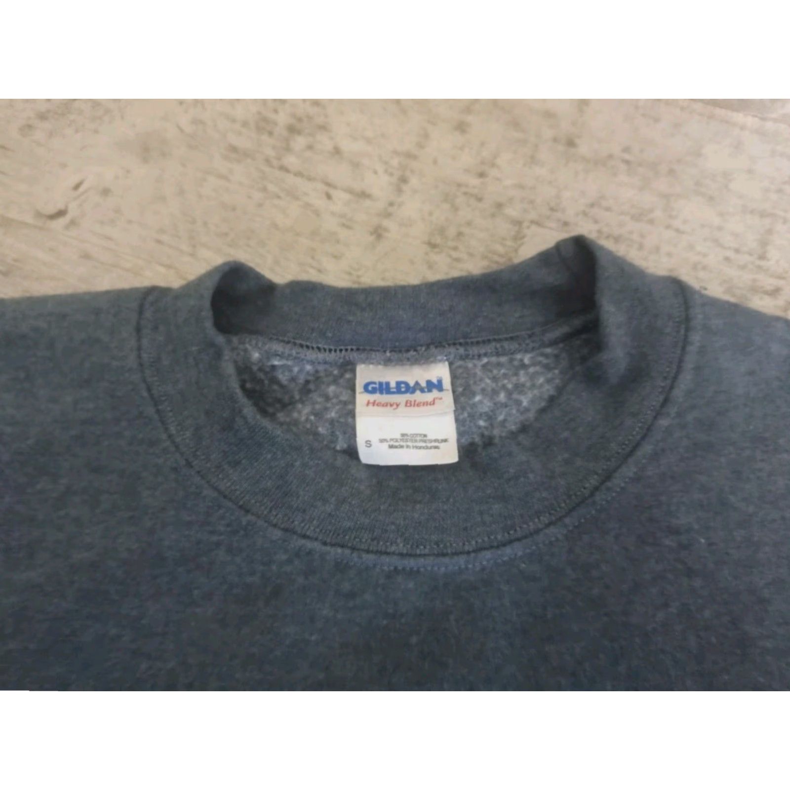 Gildan Gildan Mini Horses Crewneck Fleece Sweatshirt Graphic Size Small EUC Size S / US 4 / IT 40 - 5 Thumbnail