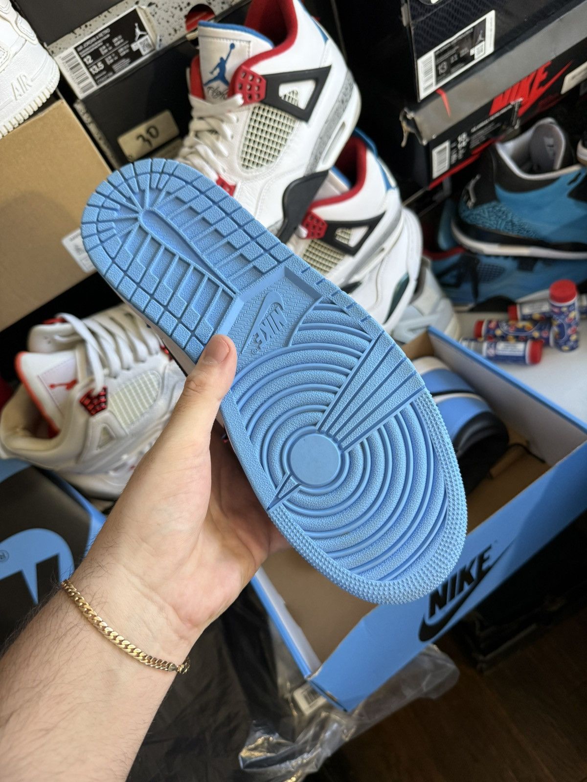 Jordan Brand Jordan retro 1 unc toe sz 9.5 Size US 9.5 / EU 42-43 - 5 Thumbnail
