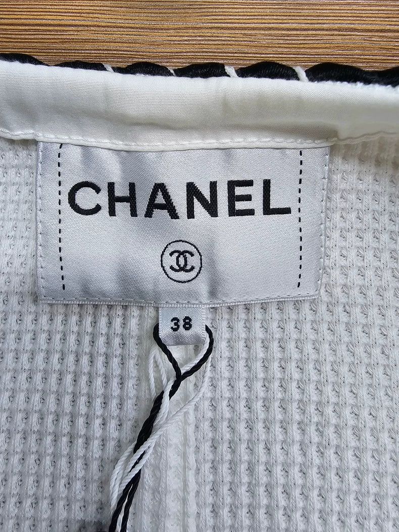 Chanel Chanel Solid color round-neck jacket Size XS / US 0-2 / IT 36-38 - 7 Thumbnail