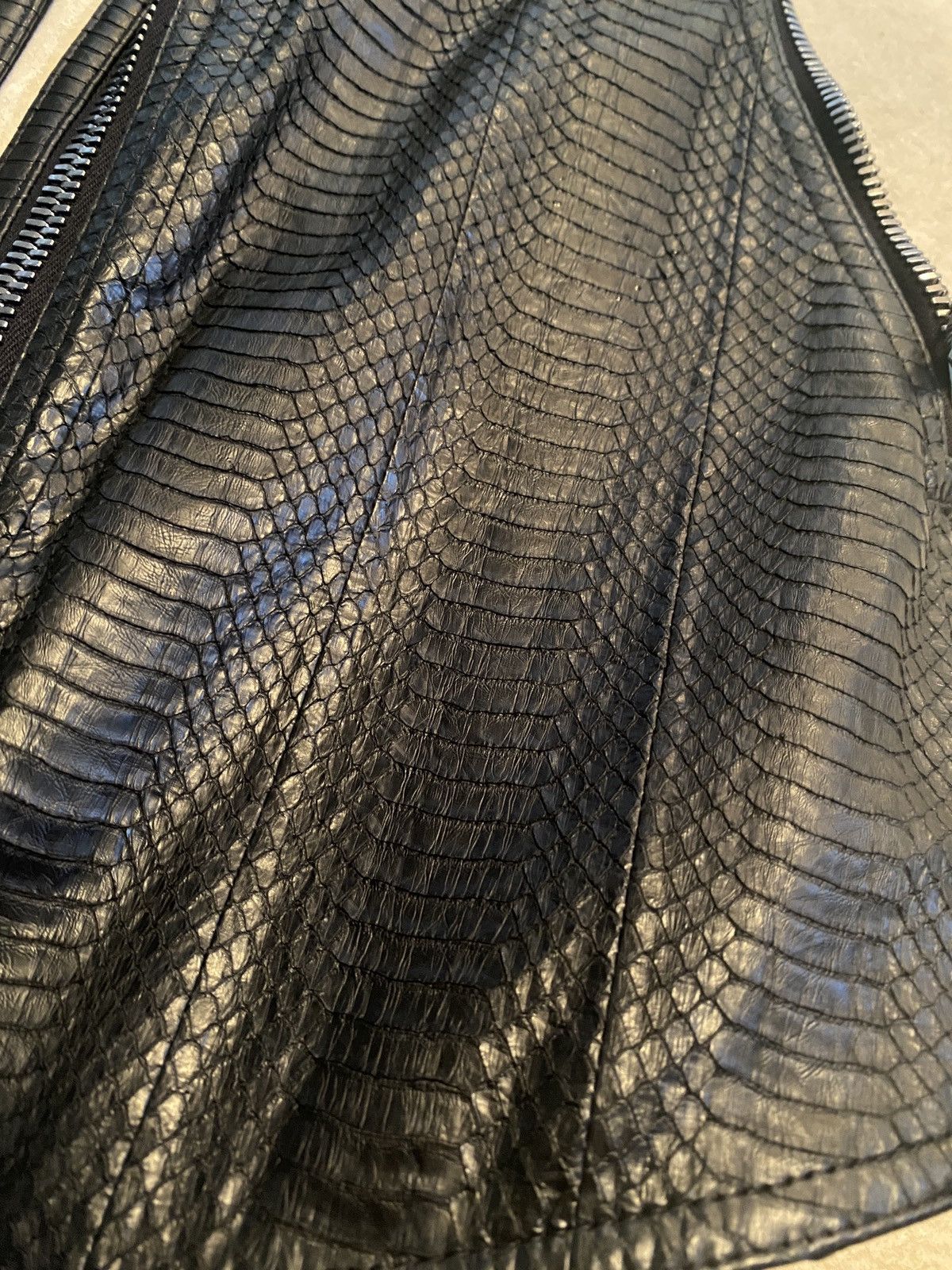 Rick Owens Rick Owens Bauhaus Vest In Python Snakeskin Size US M / EU 48-50 / 2 - 17 Thumbnail