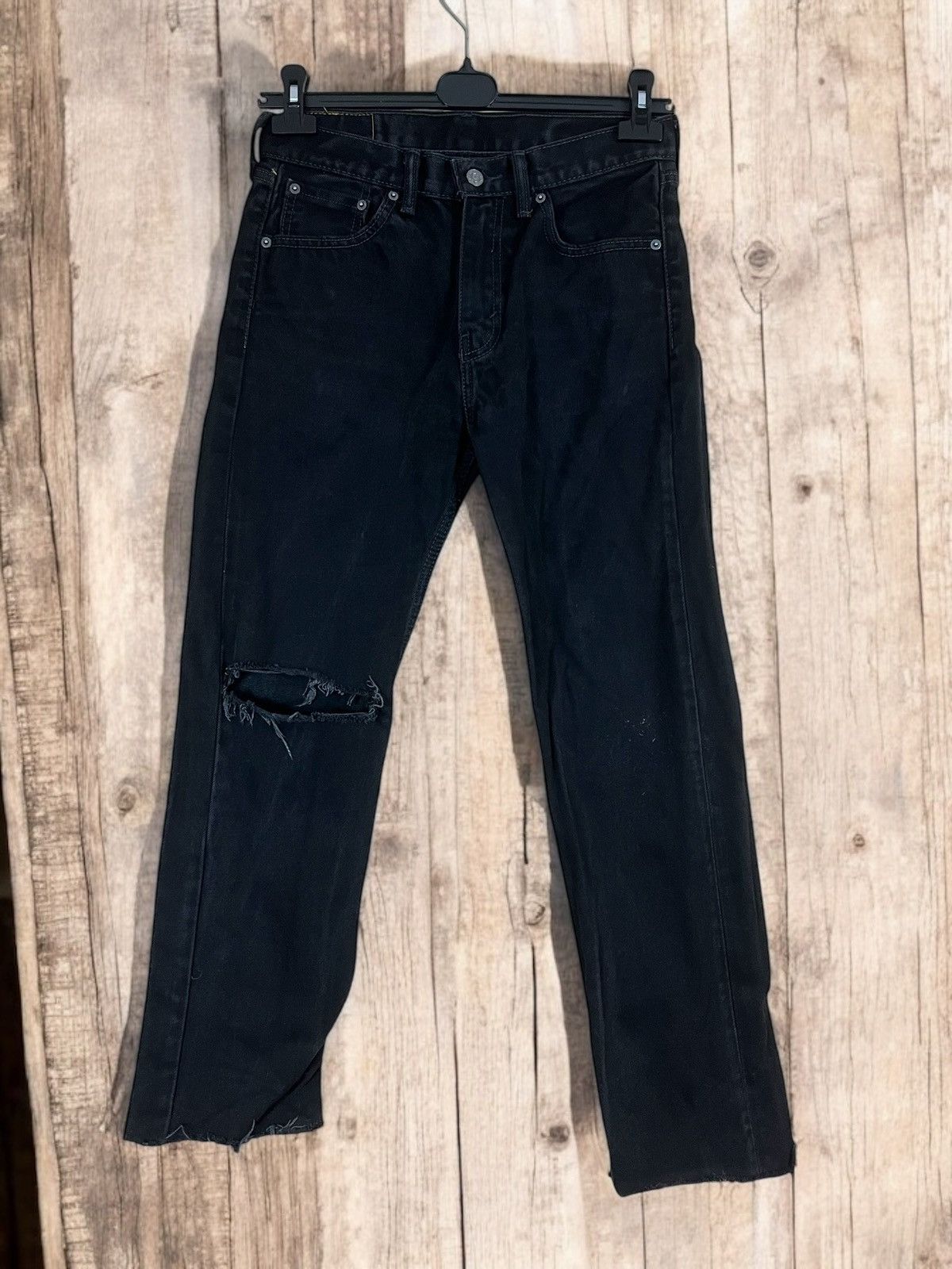 Levi's Levi’s 505 black straight jeans size W30 L32 Size US 30 / EU 46 - 1 Thumbnail
