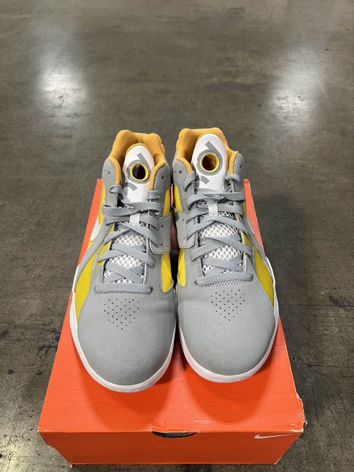 Nike Nike KD 3 Wolf Grey Del Sol Size US 10.5 / EU 43-44 - 2 Thumbnail