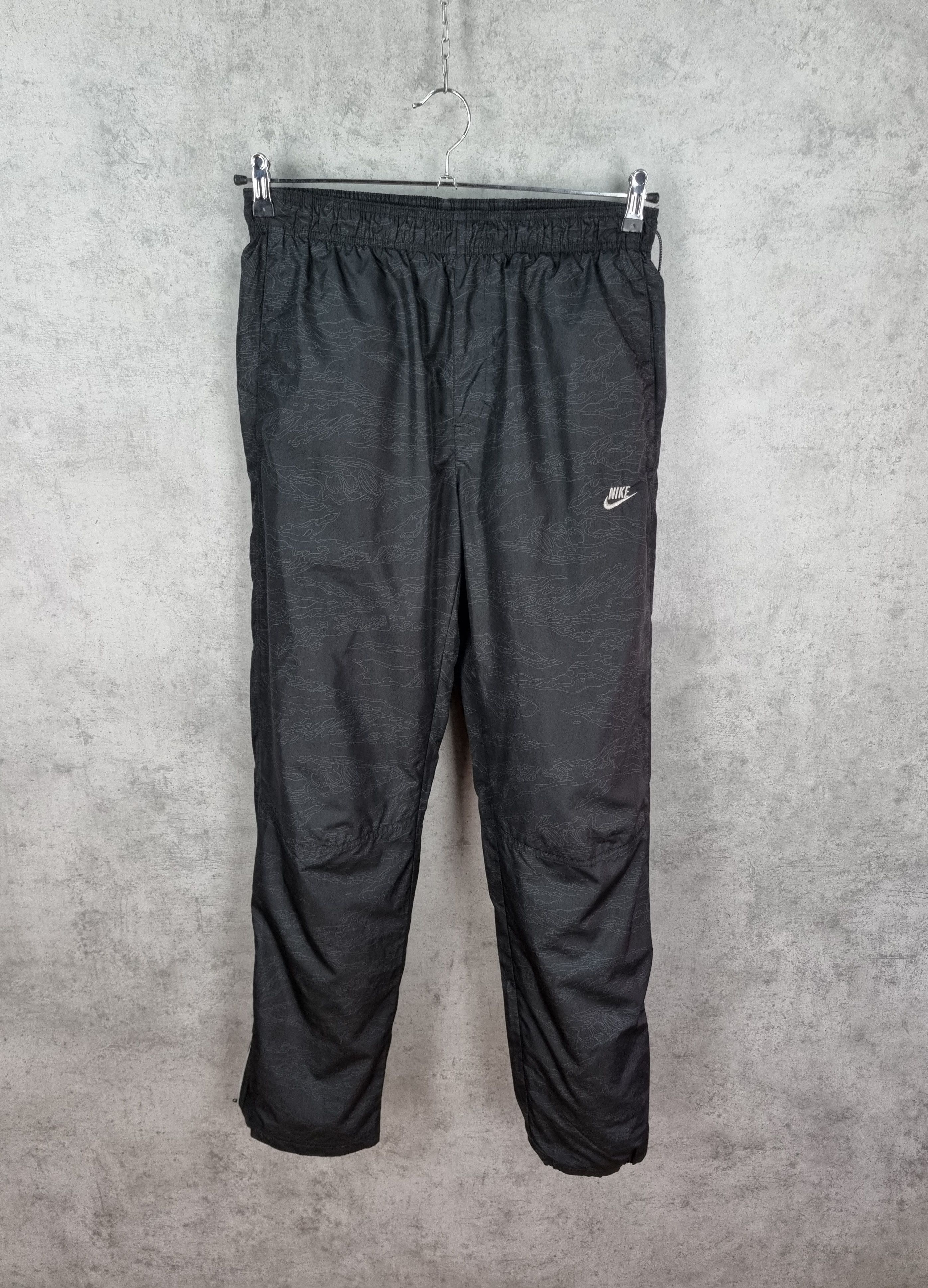 Nike × Vintage 90s Nike Abstract Lines Design Nylon Sport Pant Size US 31 - 2 Thumbnail