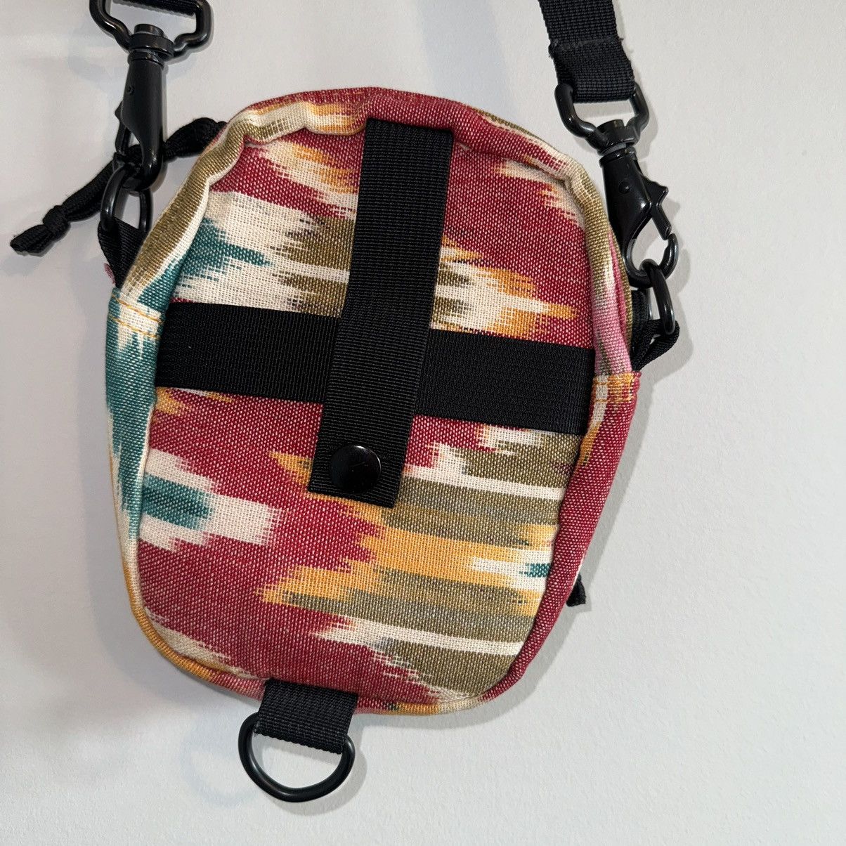 Supreme 2012 Supreme Ikat Shoulder Camera Bag Size ONE SIZE - 2 Thumbnail