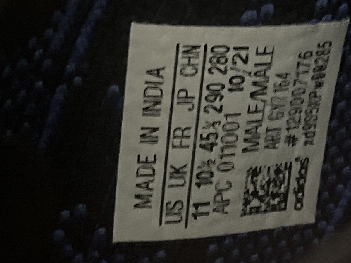Yeezy Yeezy Dazzling Blue size 11 Size US 11 / EU 44 - 6 Thumbnail