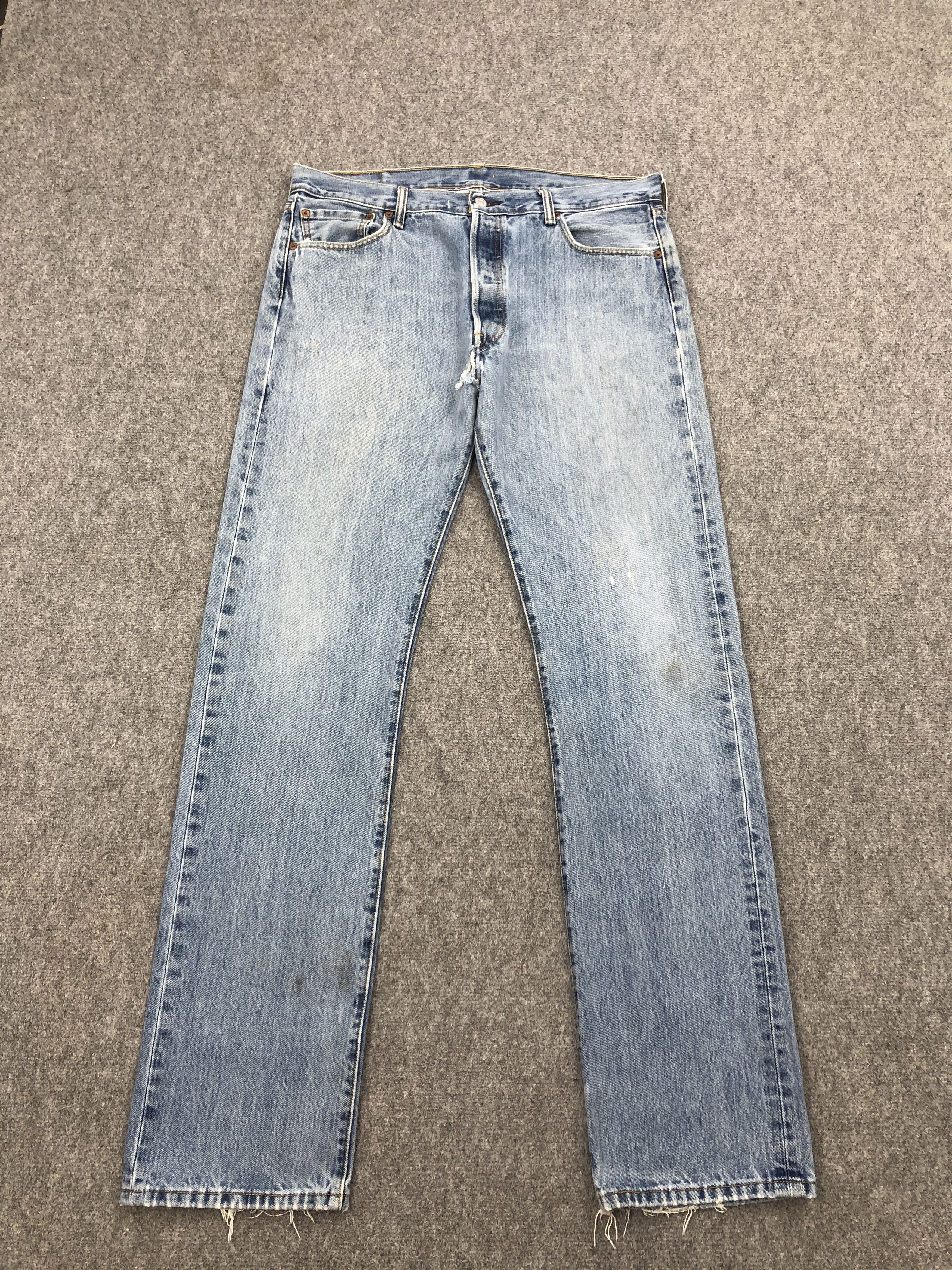 Faded Blue Vintage 90s Levis 501 Denim Jeans