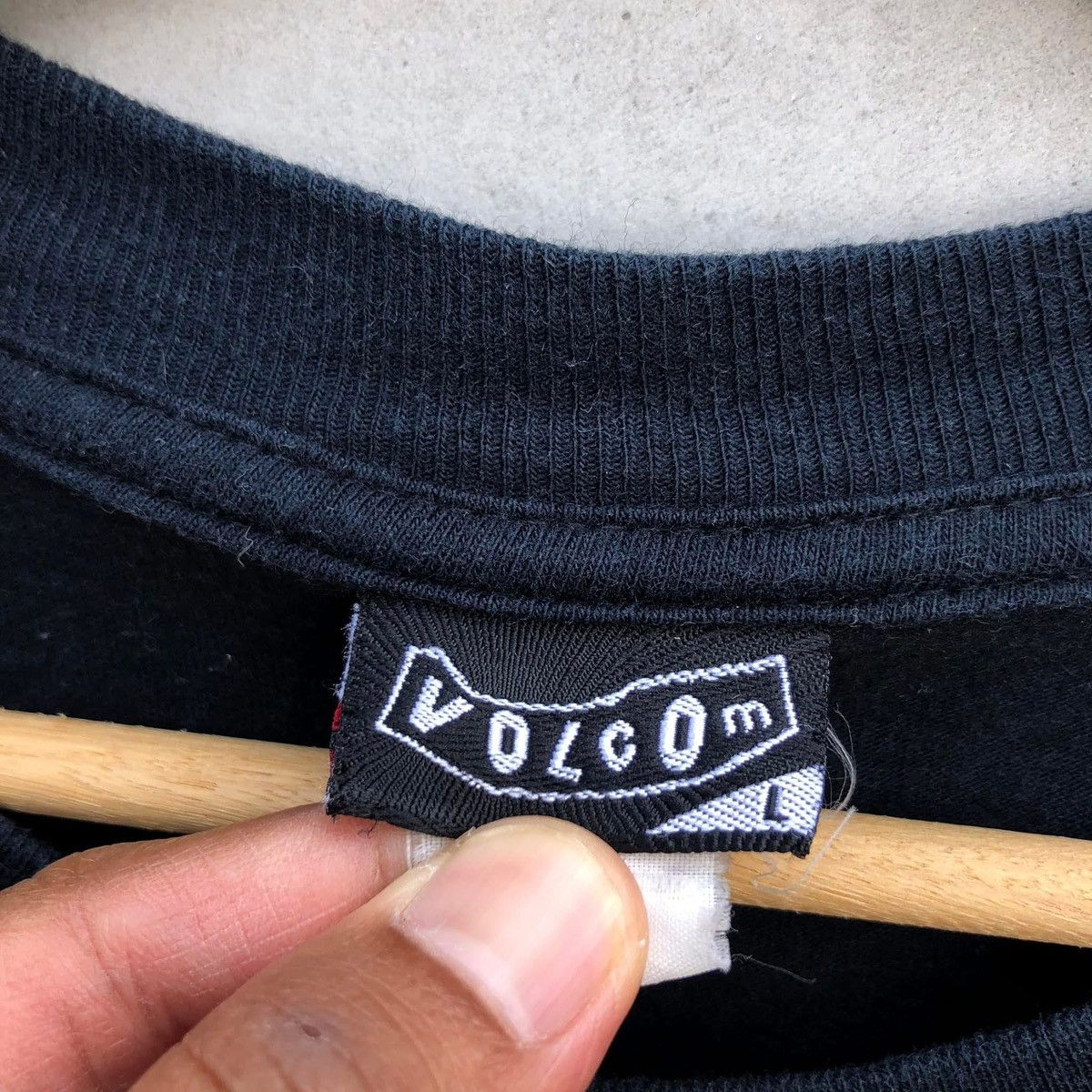 Volcom RARE🔥 Vintage Early 2000s Volcom " Japan Skate Tour " Size US L / EU 52-54 / 3 - 4 Thumbnail