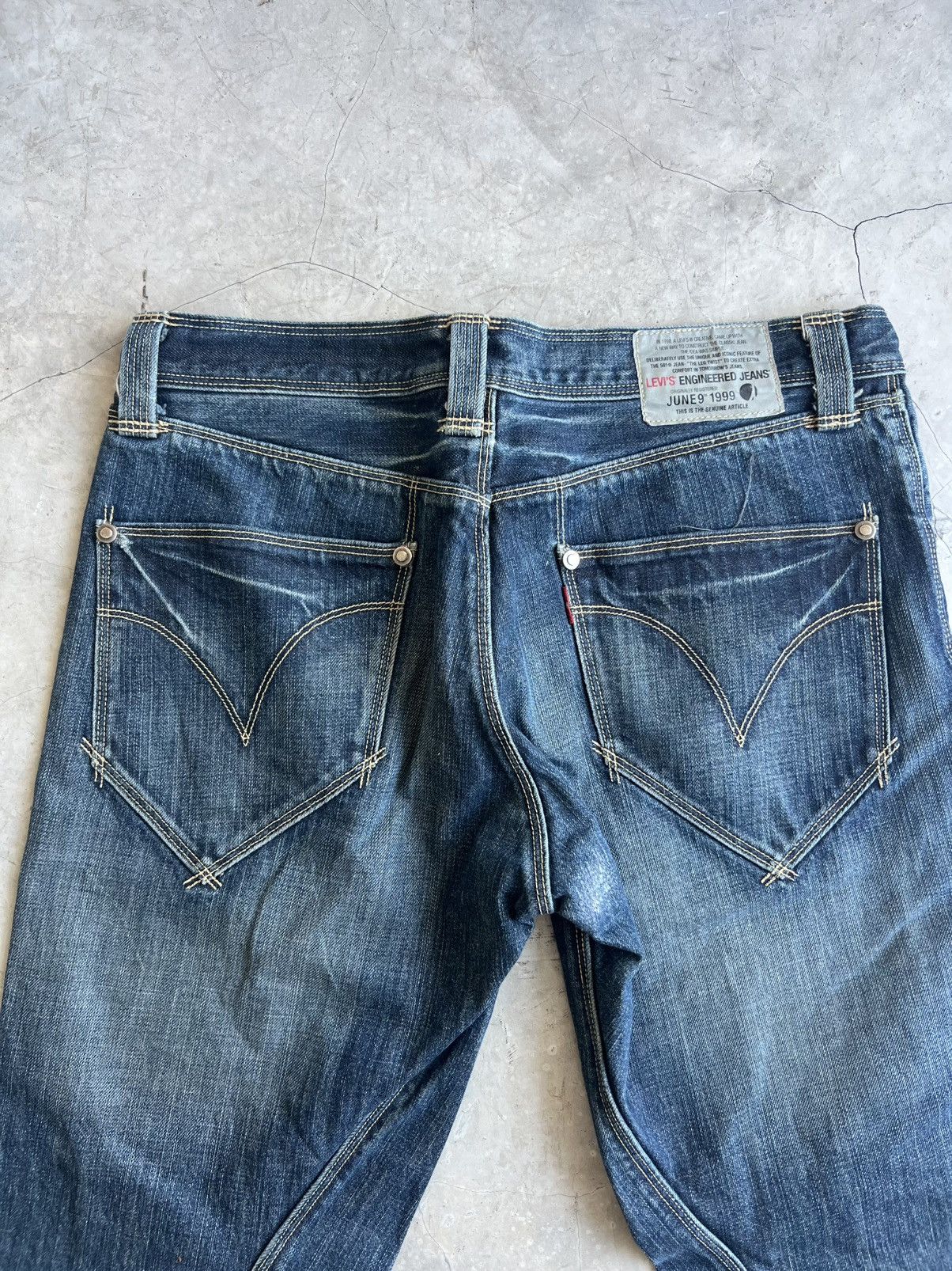 Levi's Vintage Levis Engineered Twisted Jeans Tag W32 Actual 33x30 Size US 32 / EU 48 - 1 Thumbnail