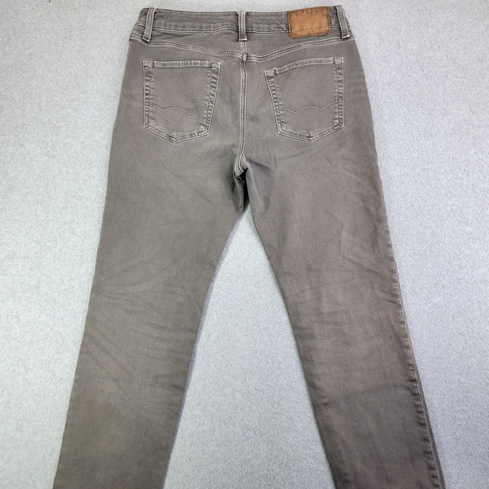 American Eagle Outfitters American Eagle Outfitters Jeans Mens 32x30 Gray Slim Denim Skinny Stretch Fiber Comfort Flex Logo Pockets Belted Zip Fly Size US 32 / EU 48 - 4 Thumbnail