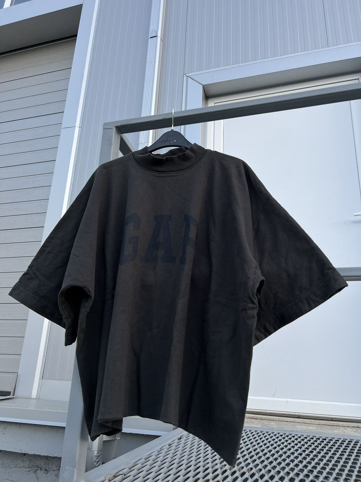 Gap Yeezy Gap No Seam Cropped Tee Size US S / EU 44-46 / 1 - 2 Thumbnail